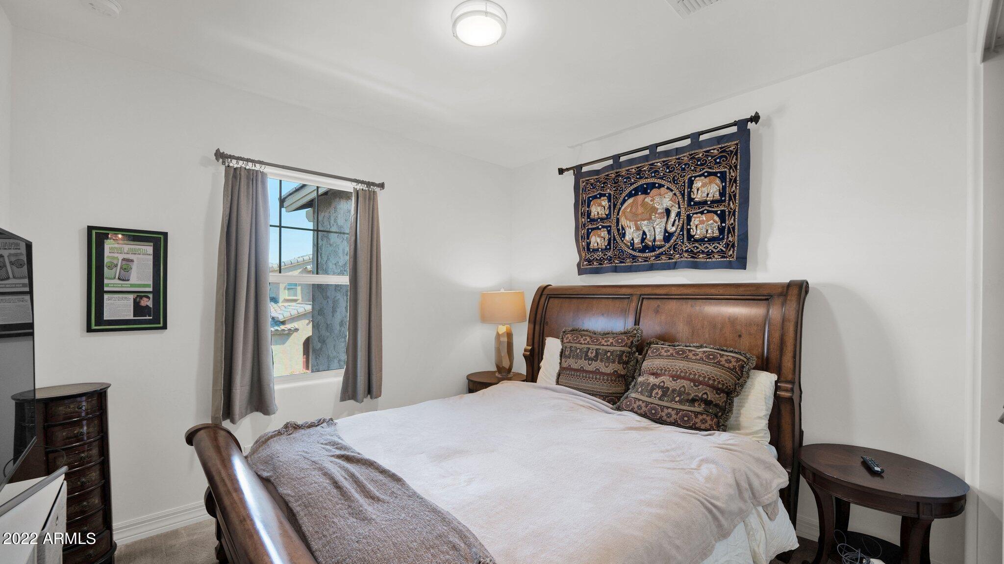 7033 E DIAMOND Street