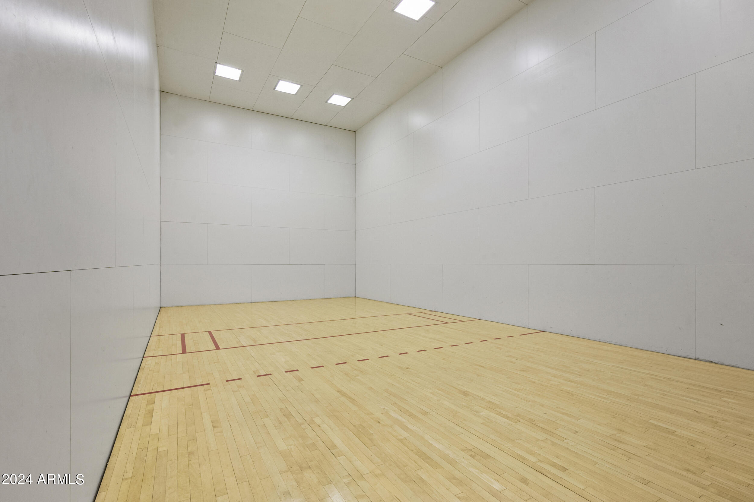 1633 E LAKESIDE Drive 160