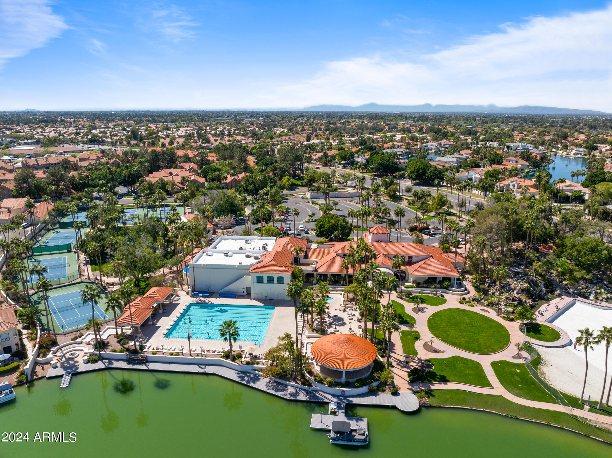 1633 E LAKESIDE Drive 160