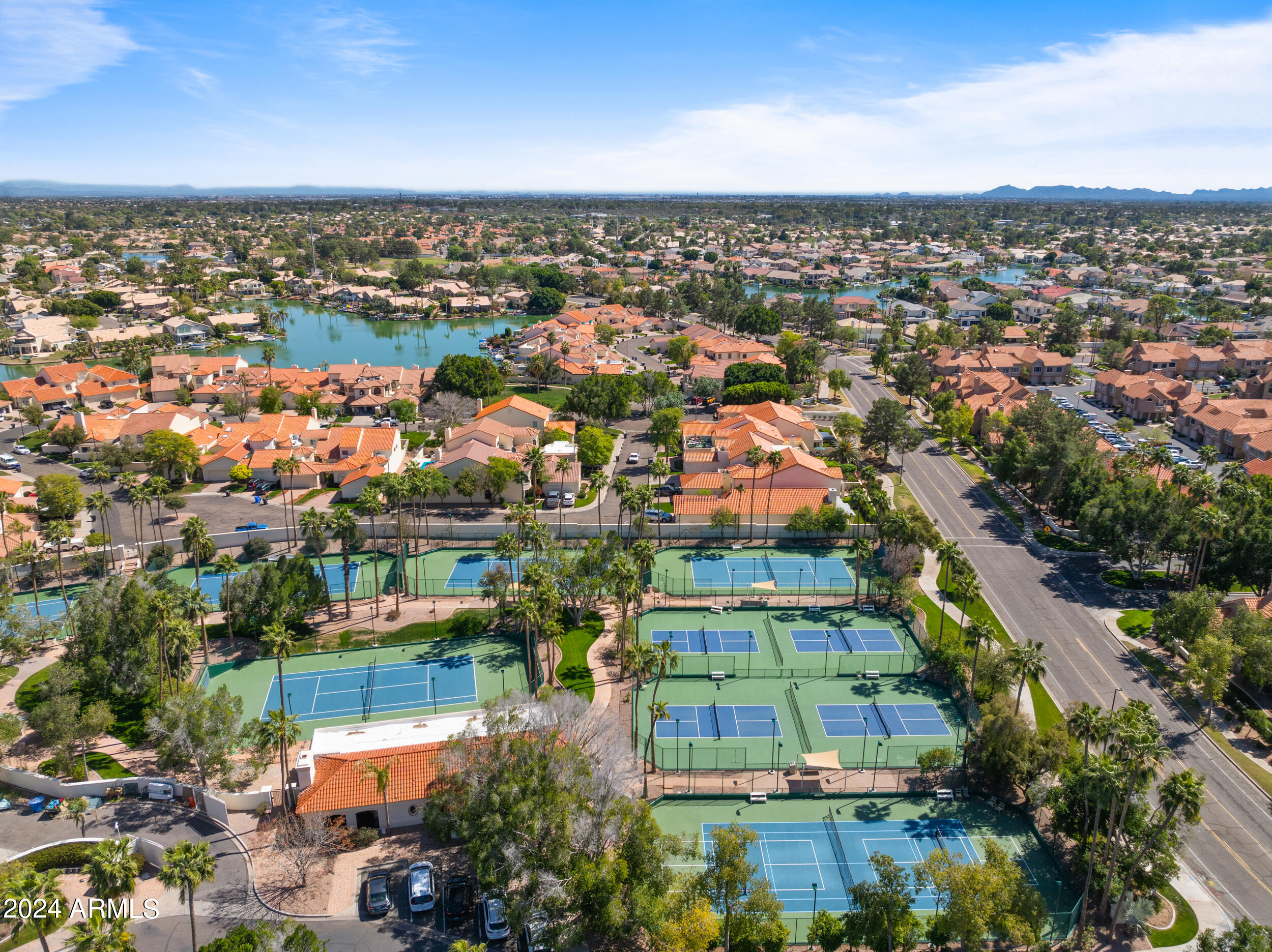 1633 E LAKESIDE Drive 160