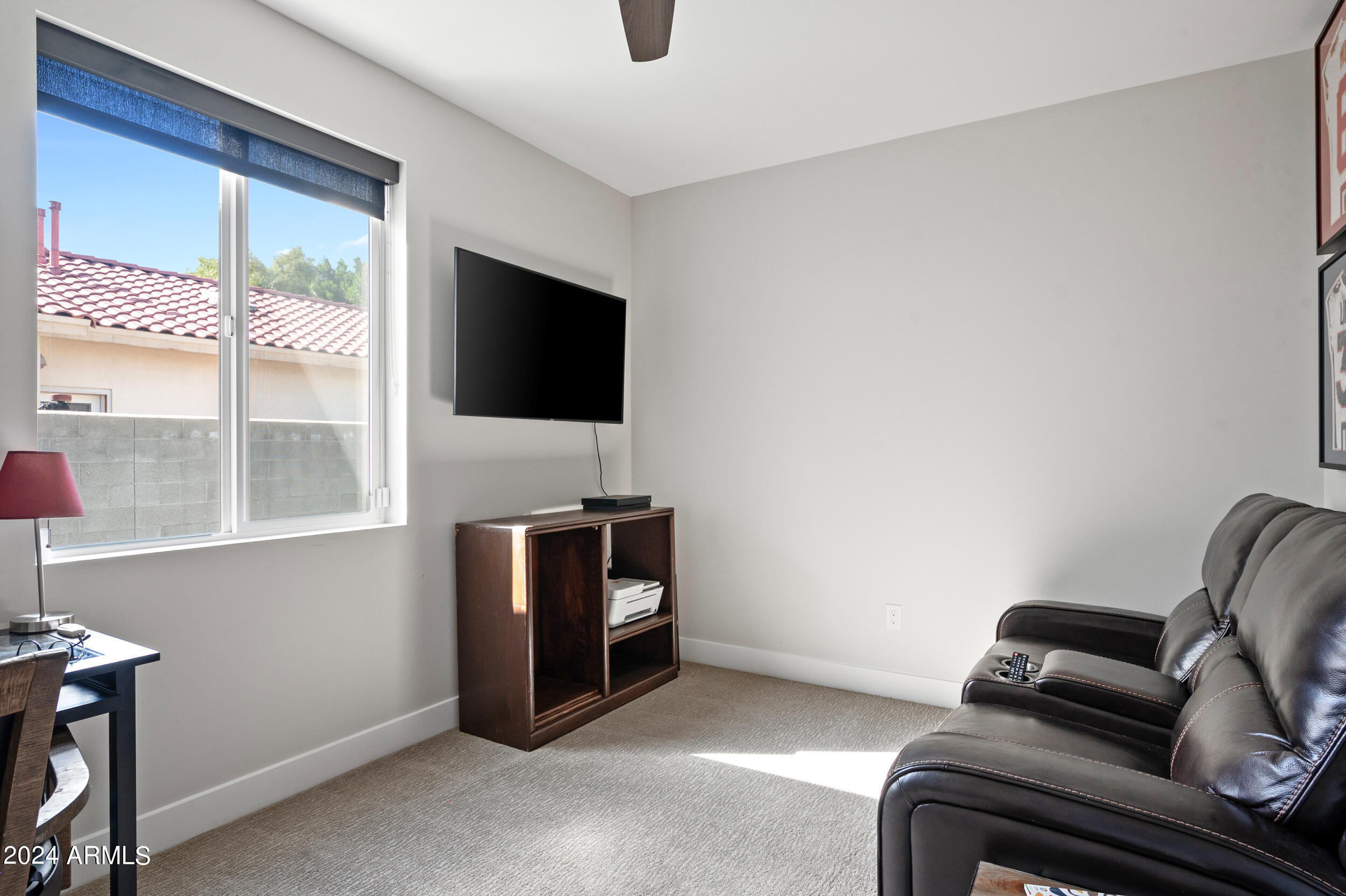 2709 E CALDWELL Street