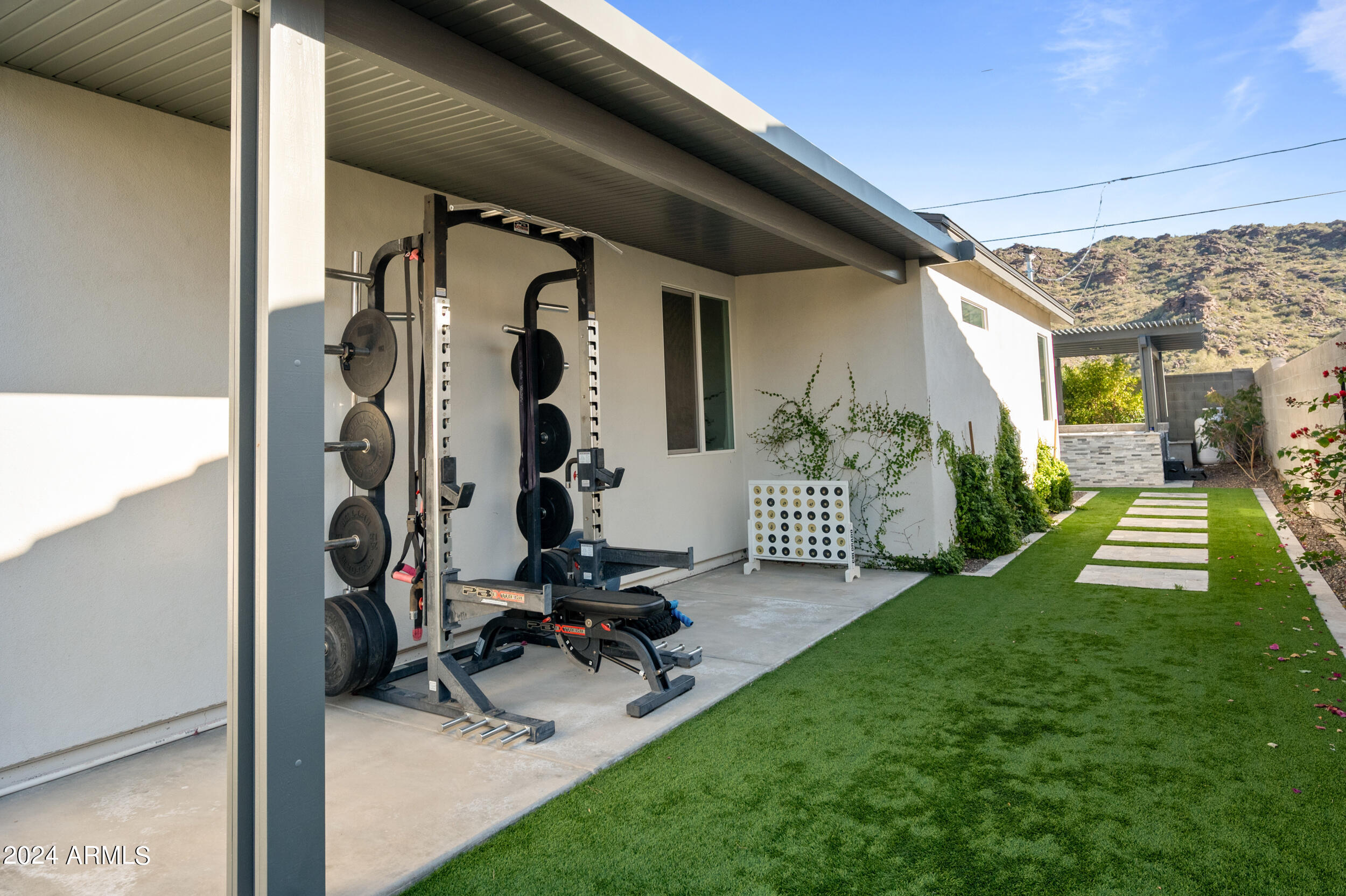 2709 E CALDWELL Street