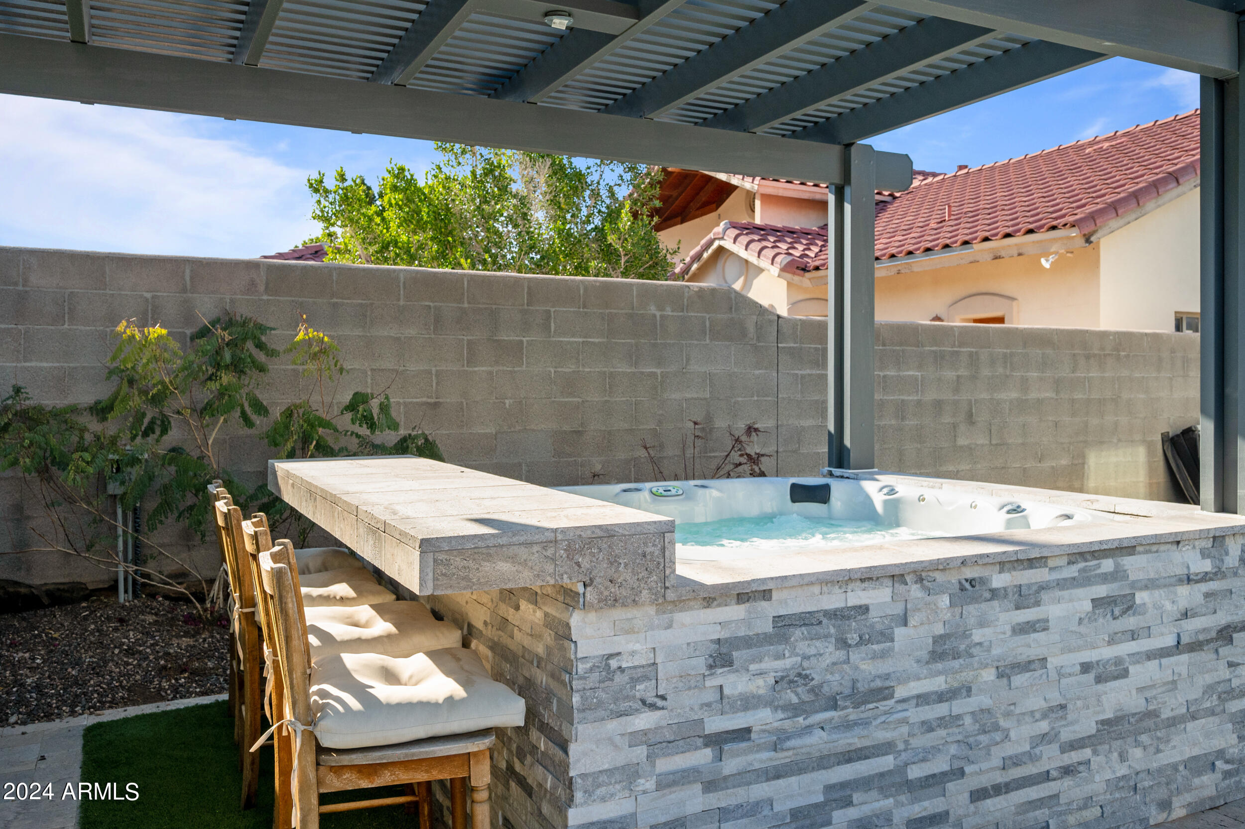 2709 E CALDWELL Street