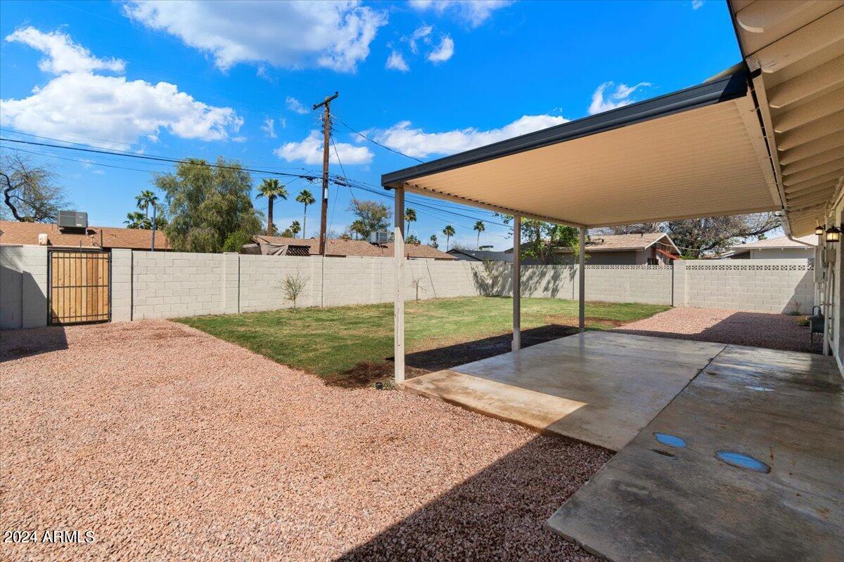 8634 E NORTHLAND Drive