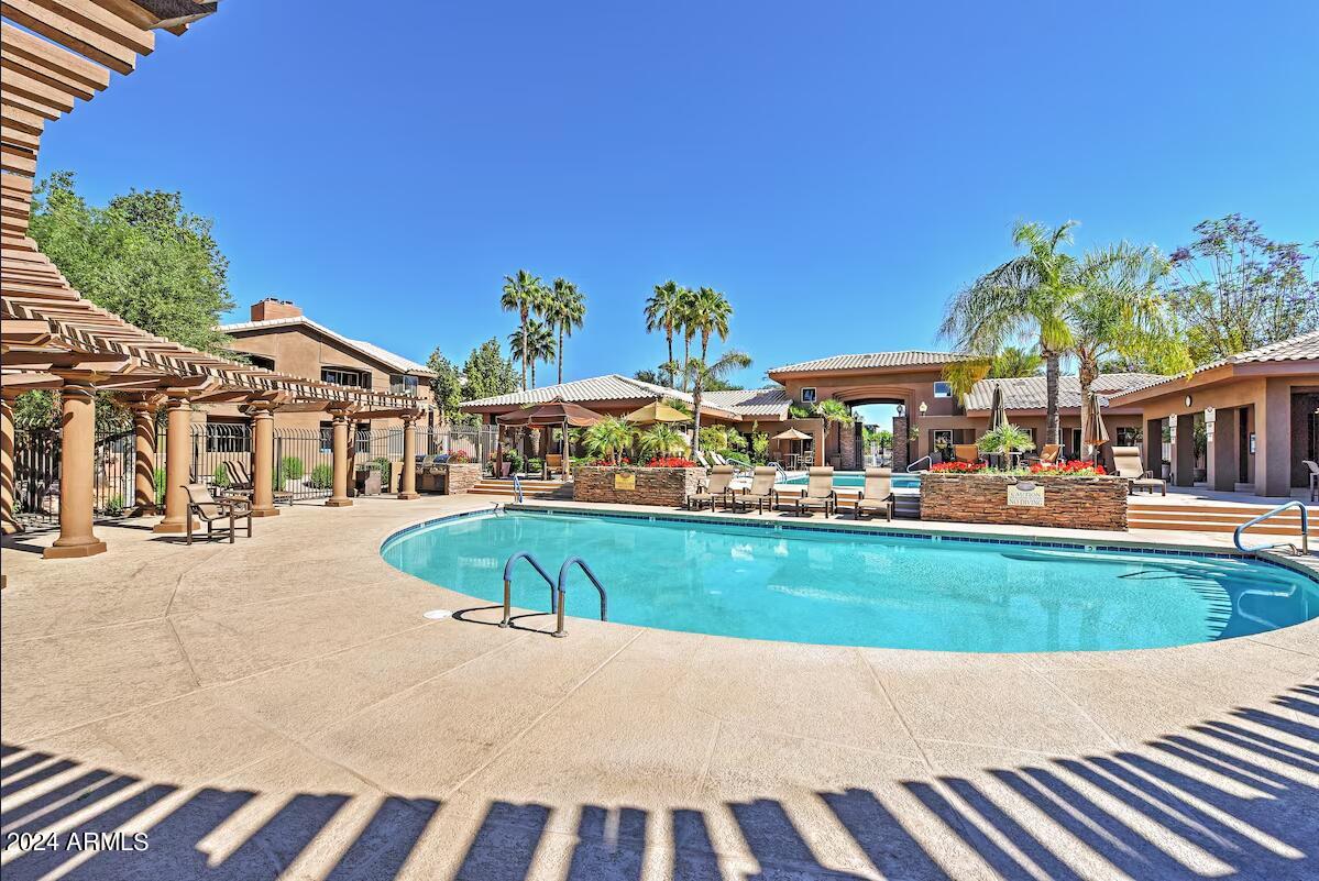 7009 E ACOMA Drive, 1105