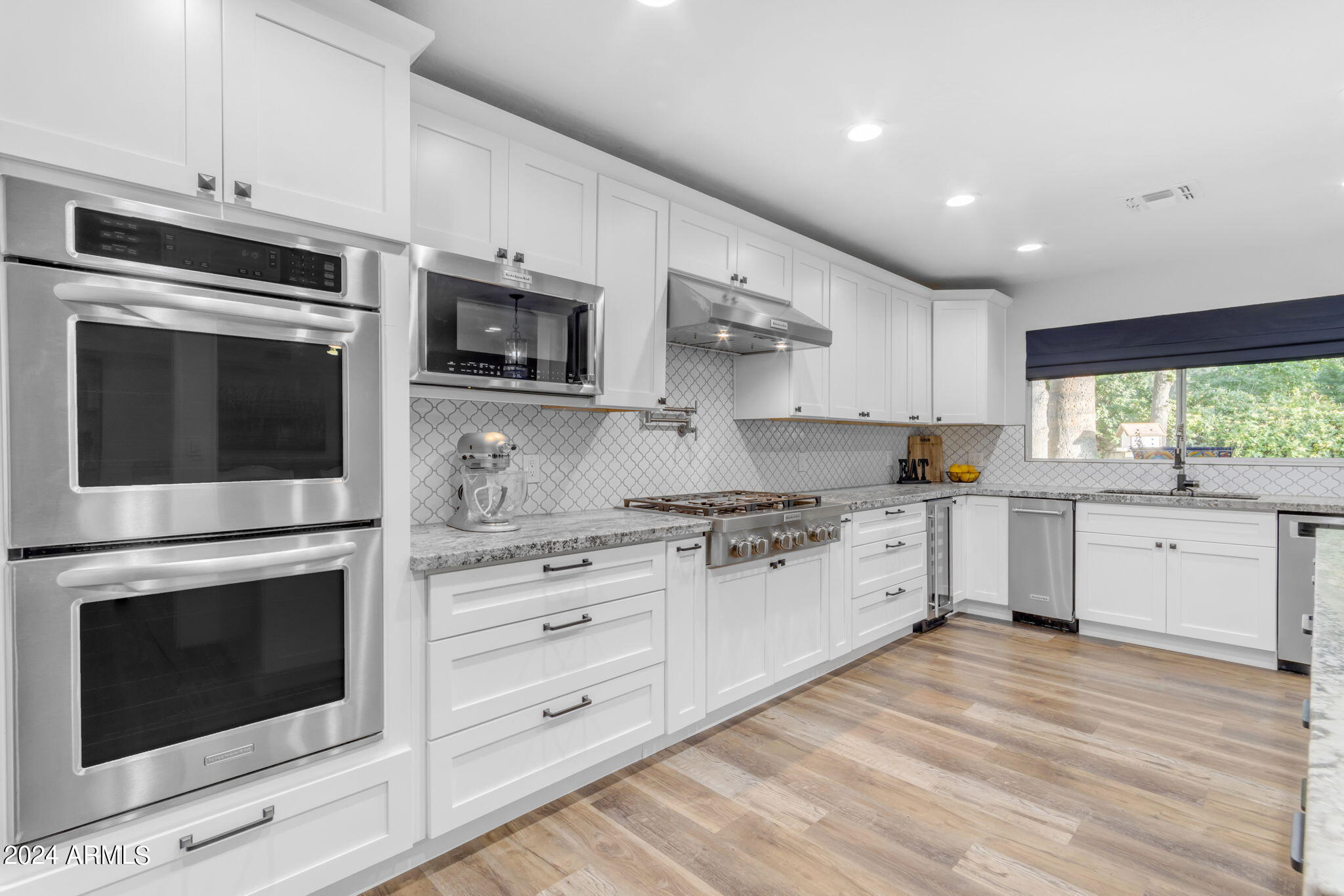 15 E CACTUS WREN Drive