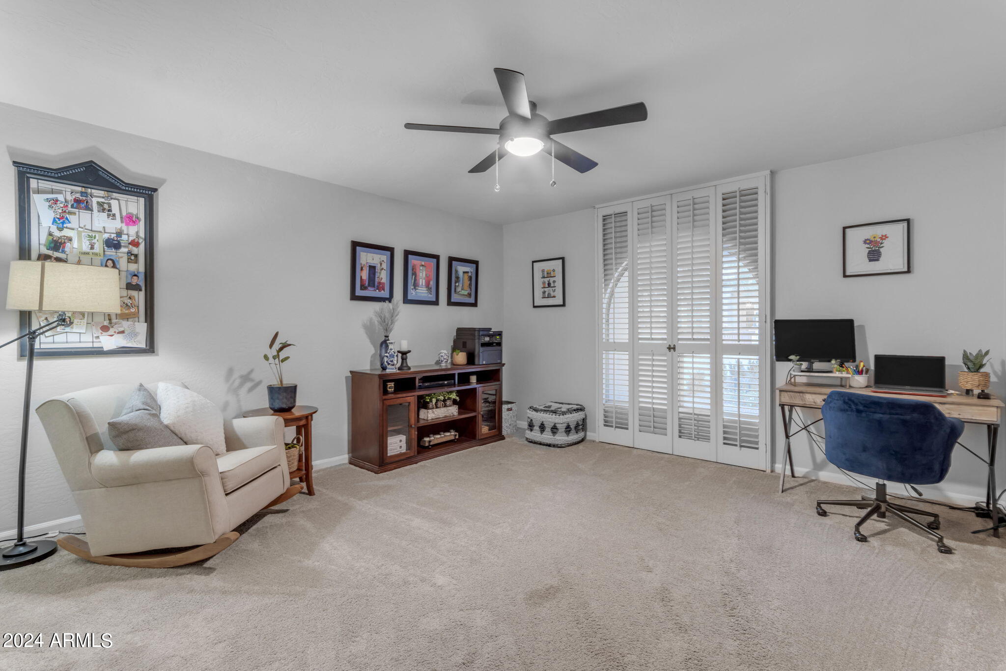 15 E CACTUS WREN Drive
