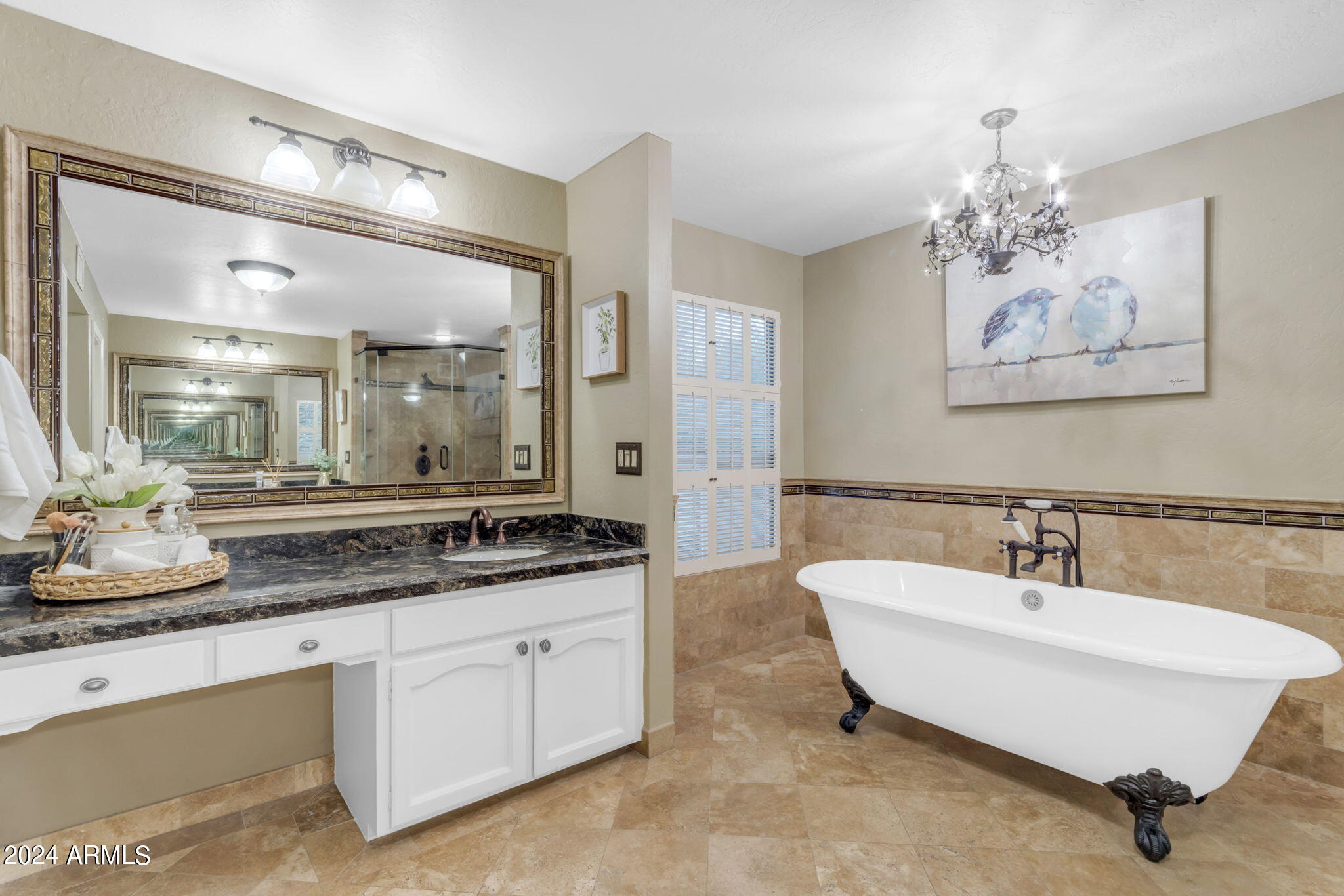 15 E CACTUS WREN Drive