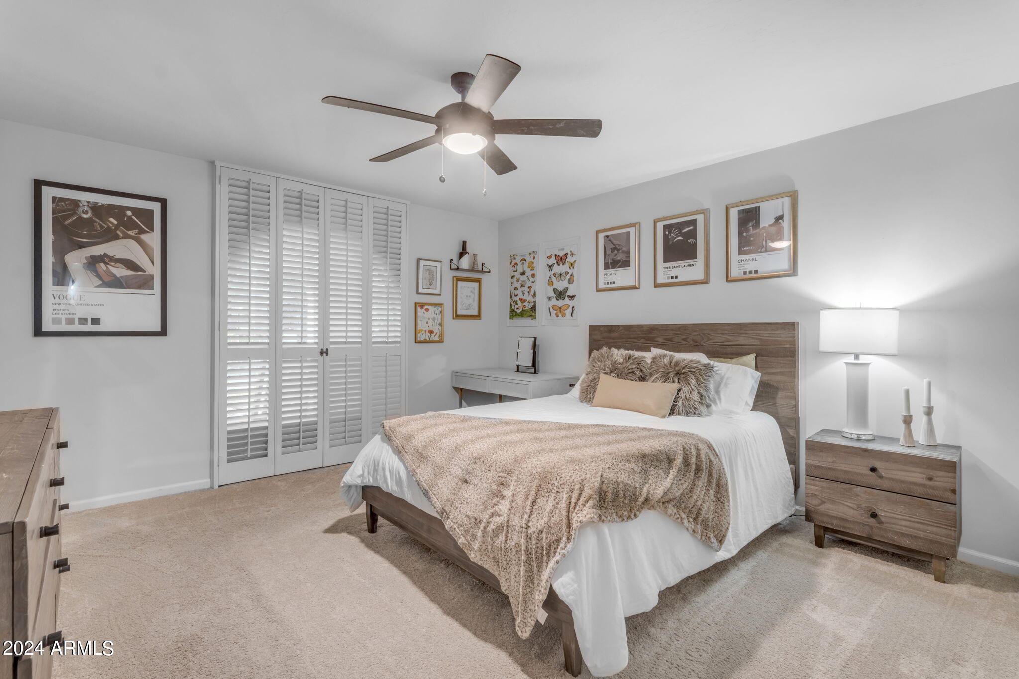 15 E CACTUS WREN Drive