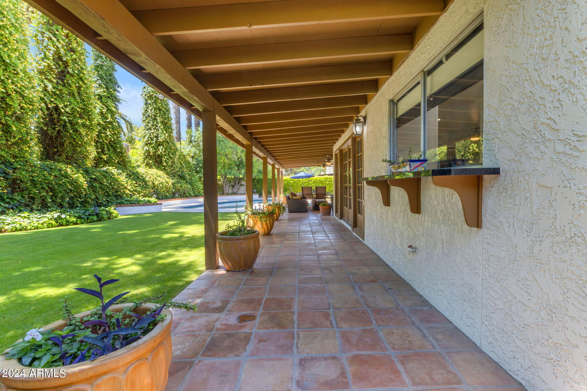15 E CACTUS WREN Drive