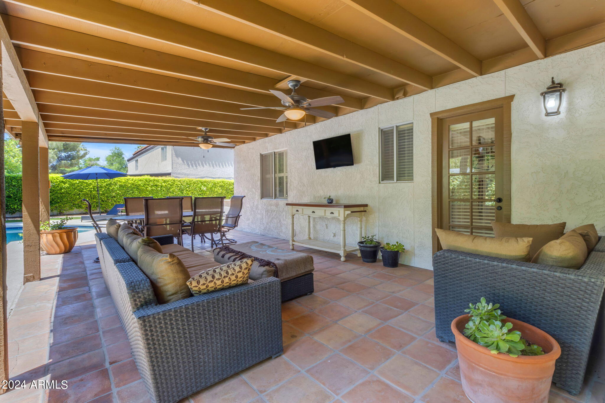 15 E CACTUS WREN Drive
