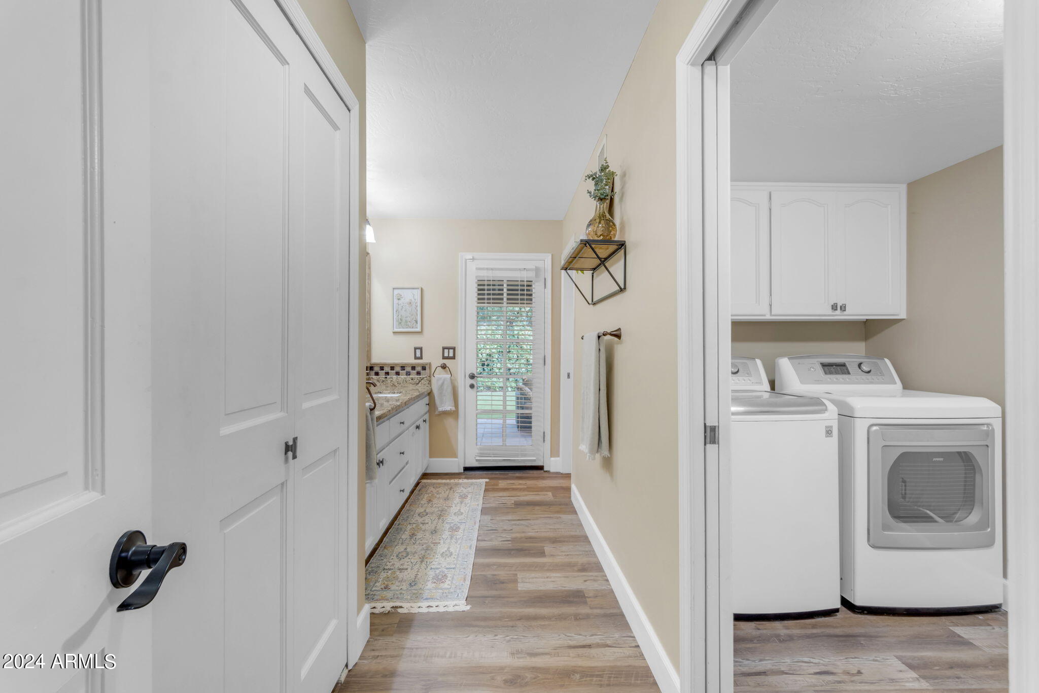 15 E CACTUS WREN Drive