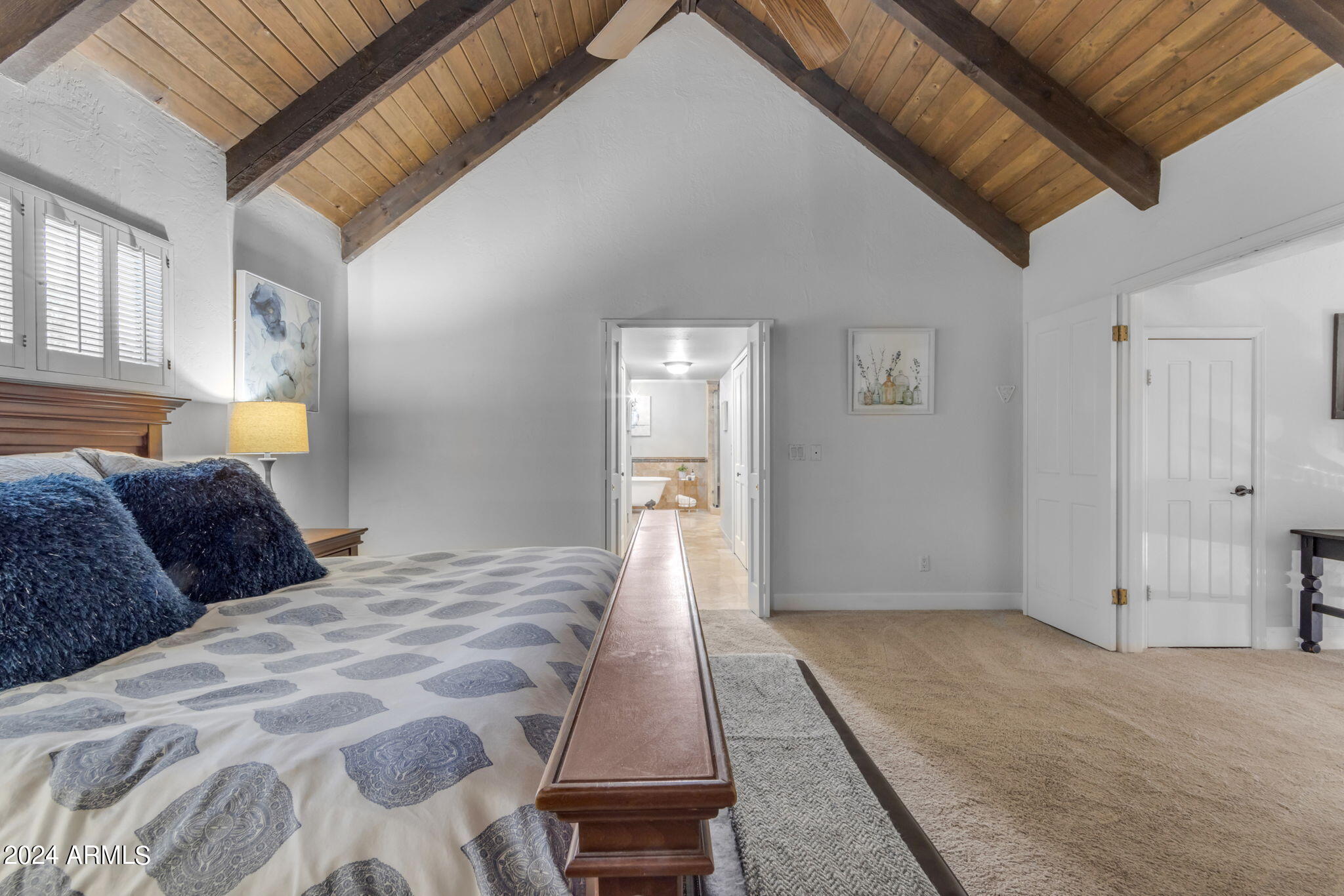 15 E CACTUS WREN Drive