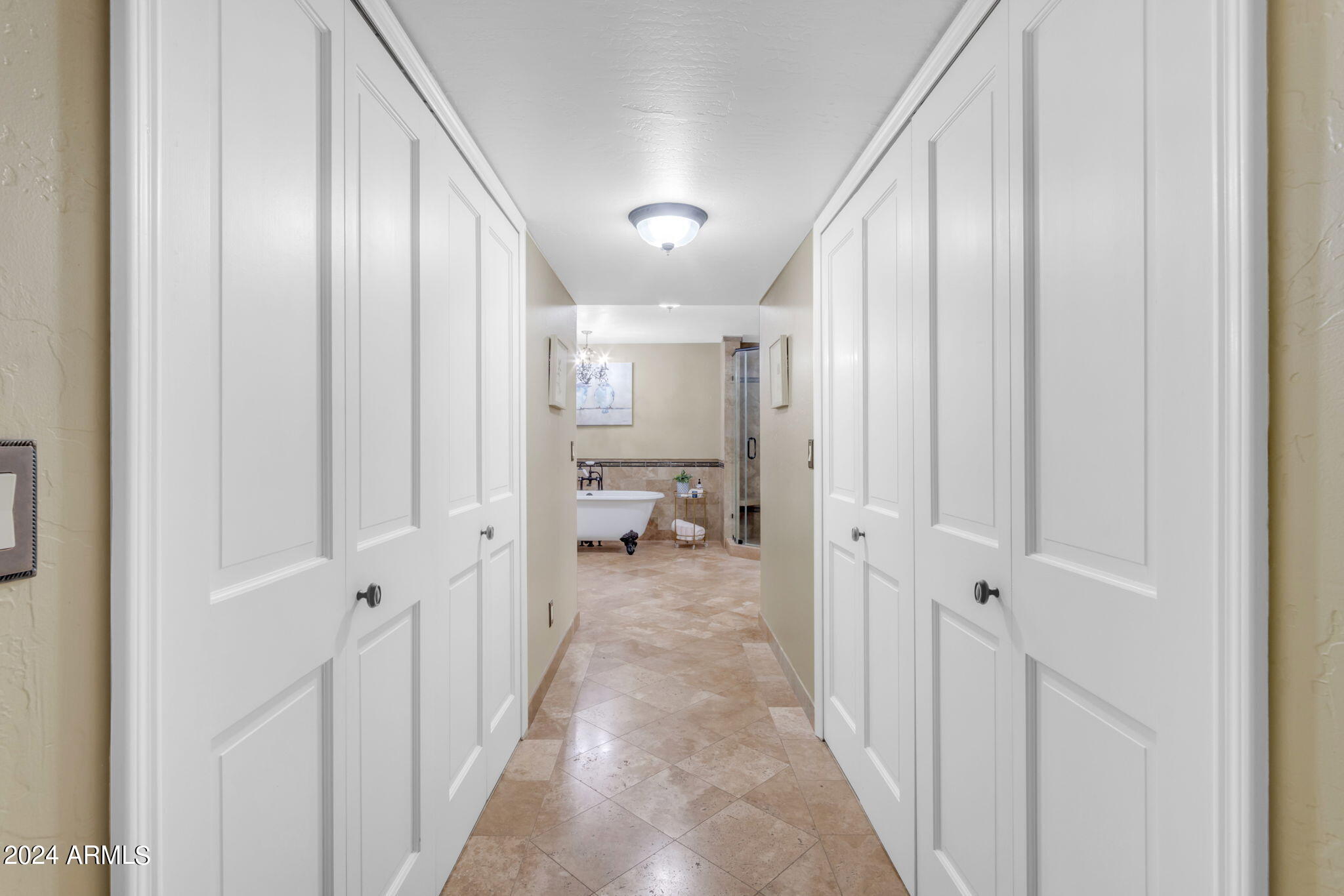 15 E CACTUS WREN Drive