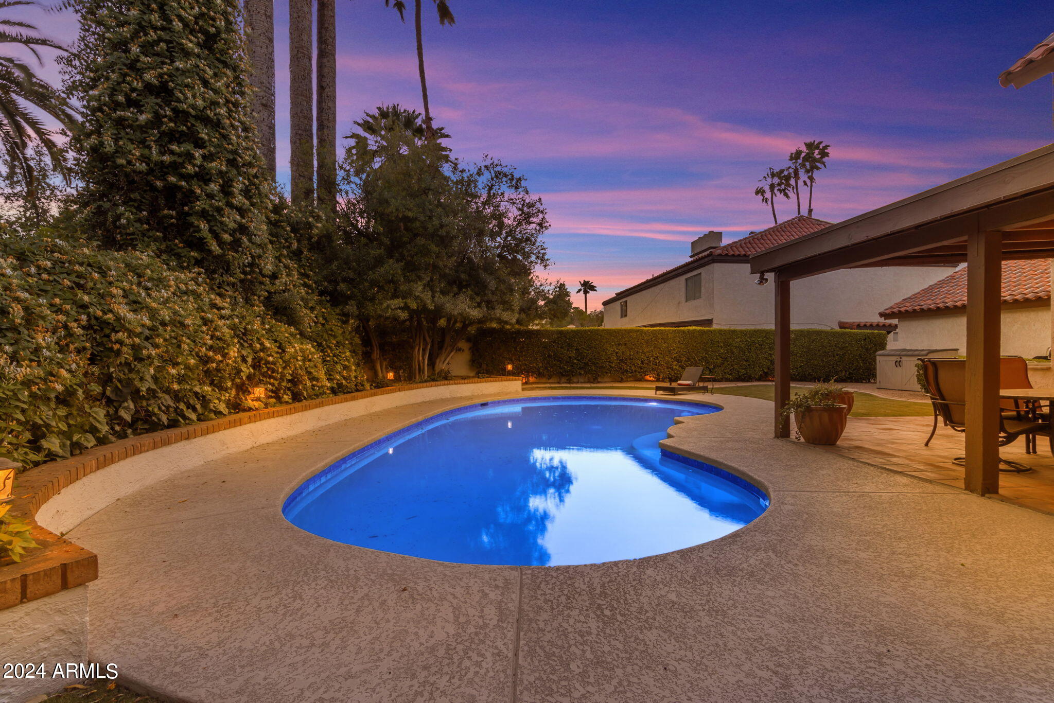 15 E CACTUS WREN Drive