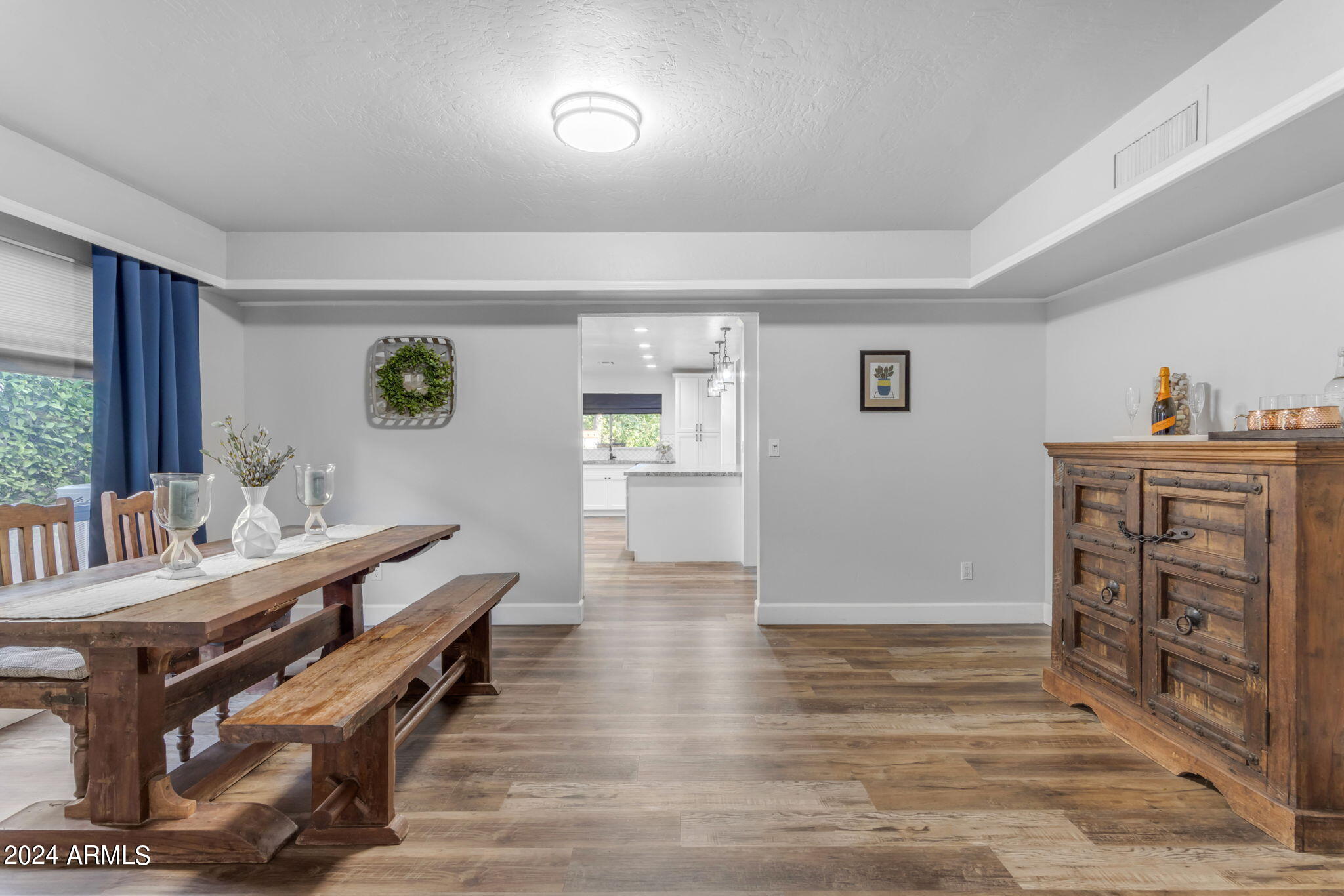 15 E CACTUS WREN Drive
