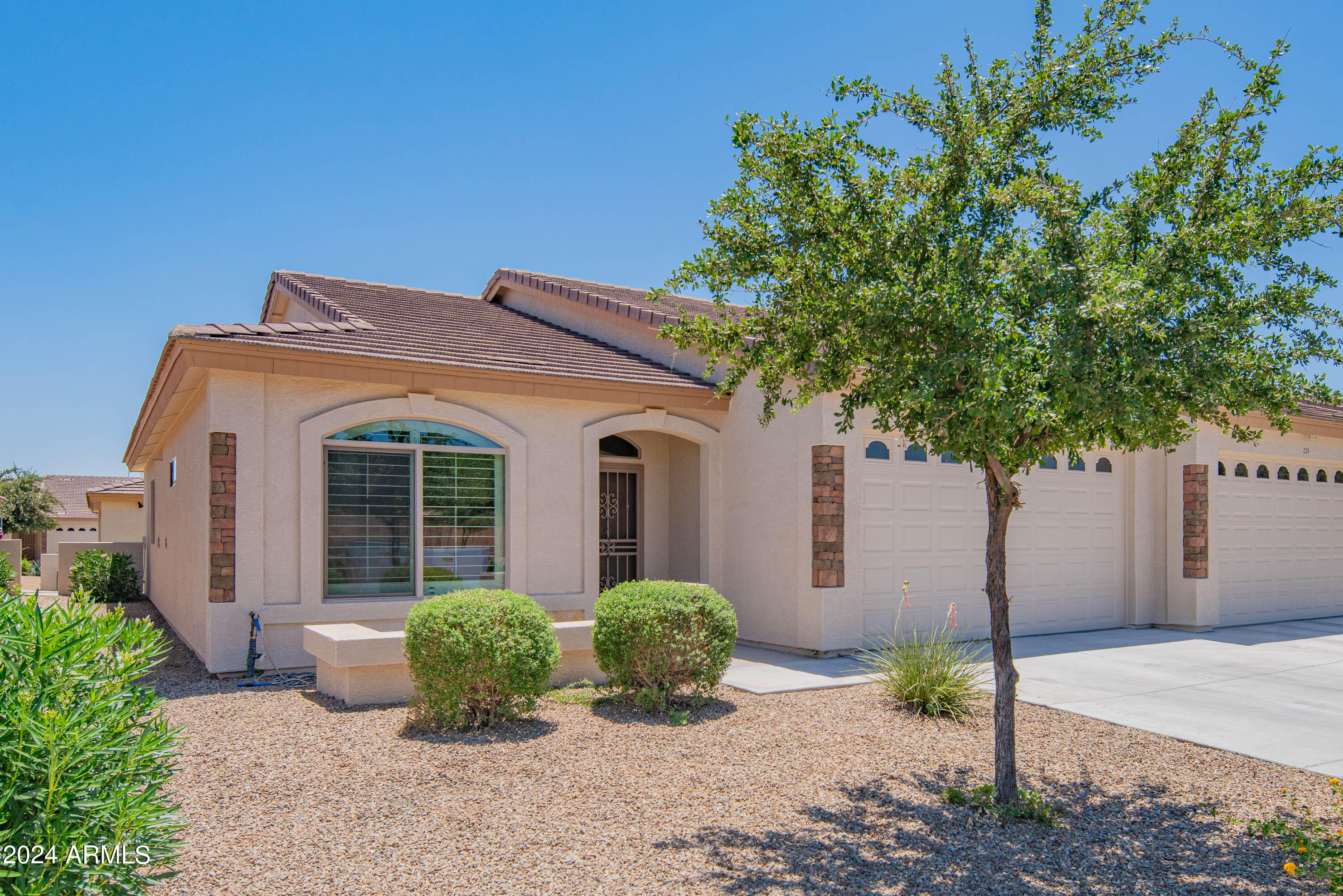 10960 E MONTE Avenue 228