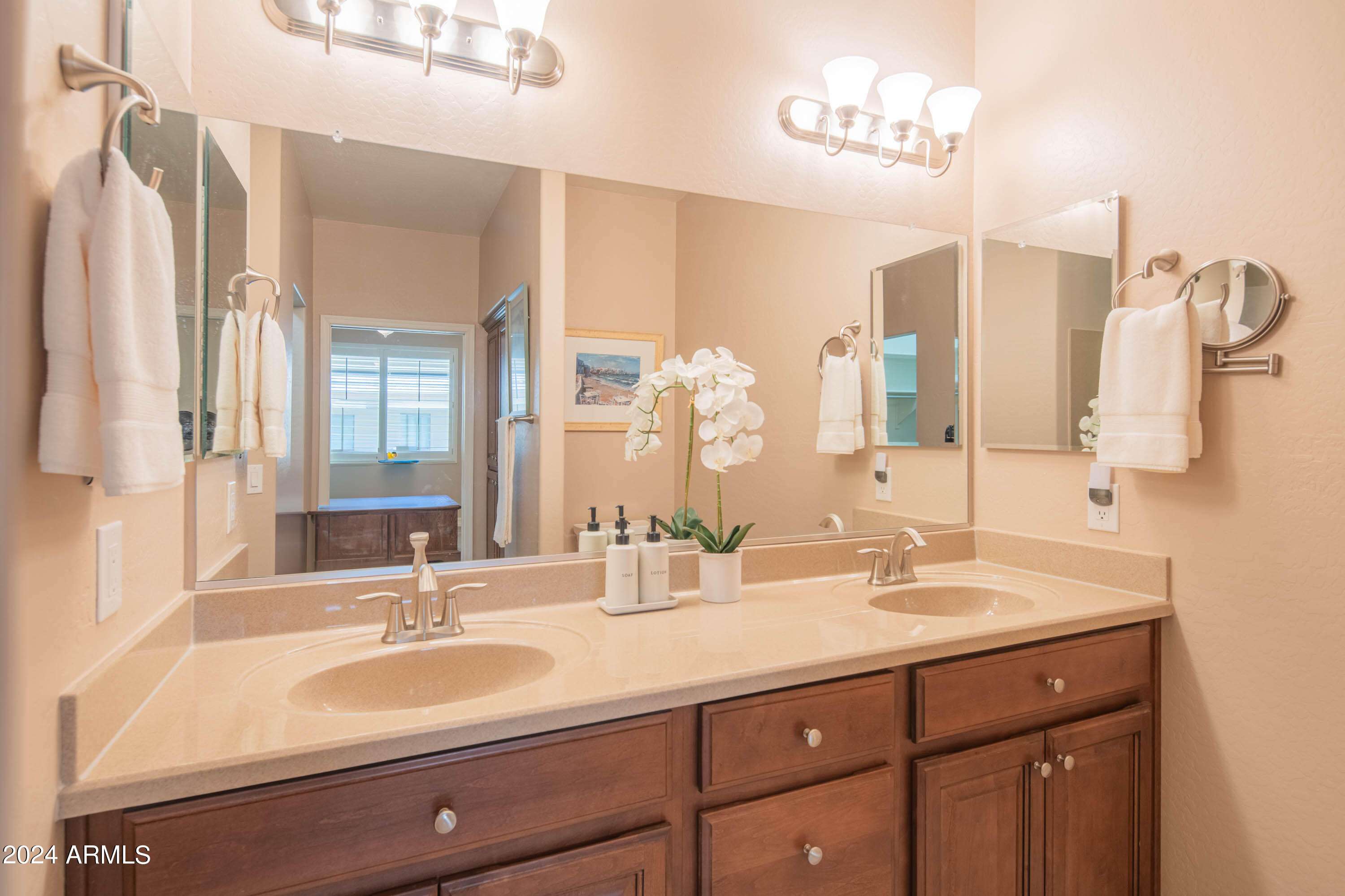 10960 E MONTE Avenue 228