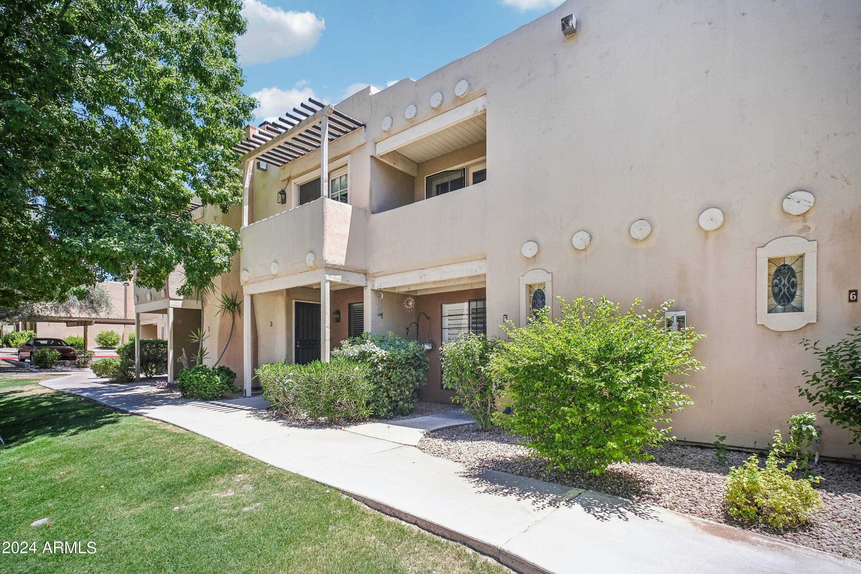 1425 E DESERT COVE Avenue 5