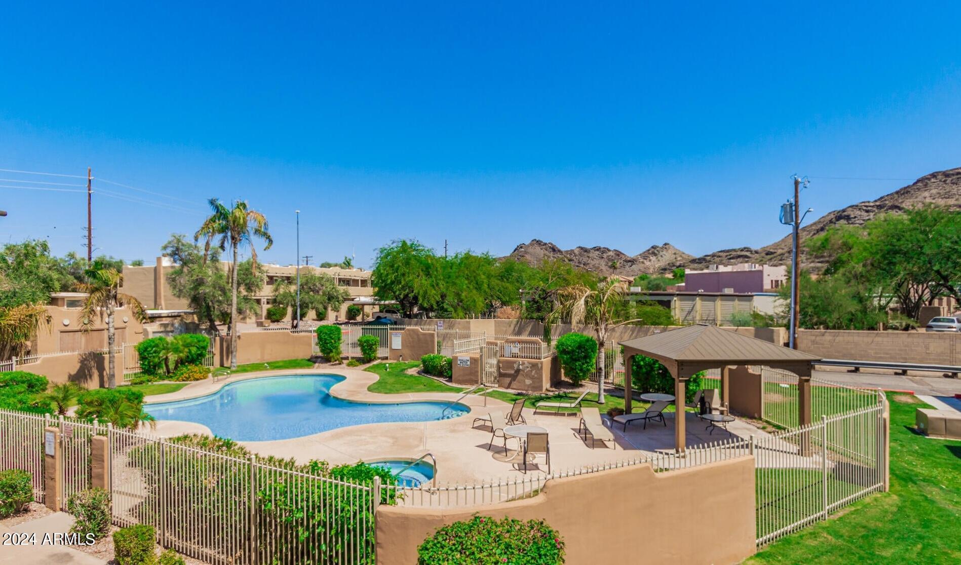 1425 E DESERT COVE Avenue 5