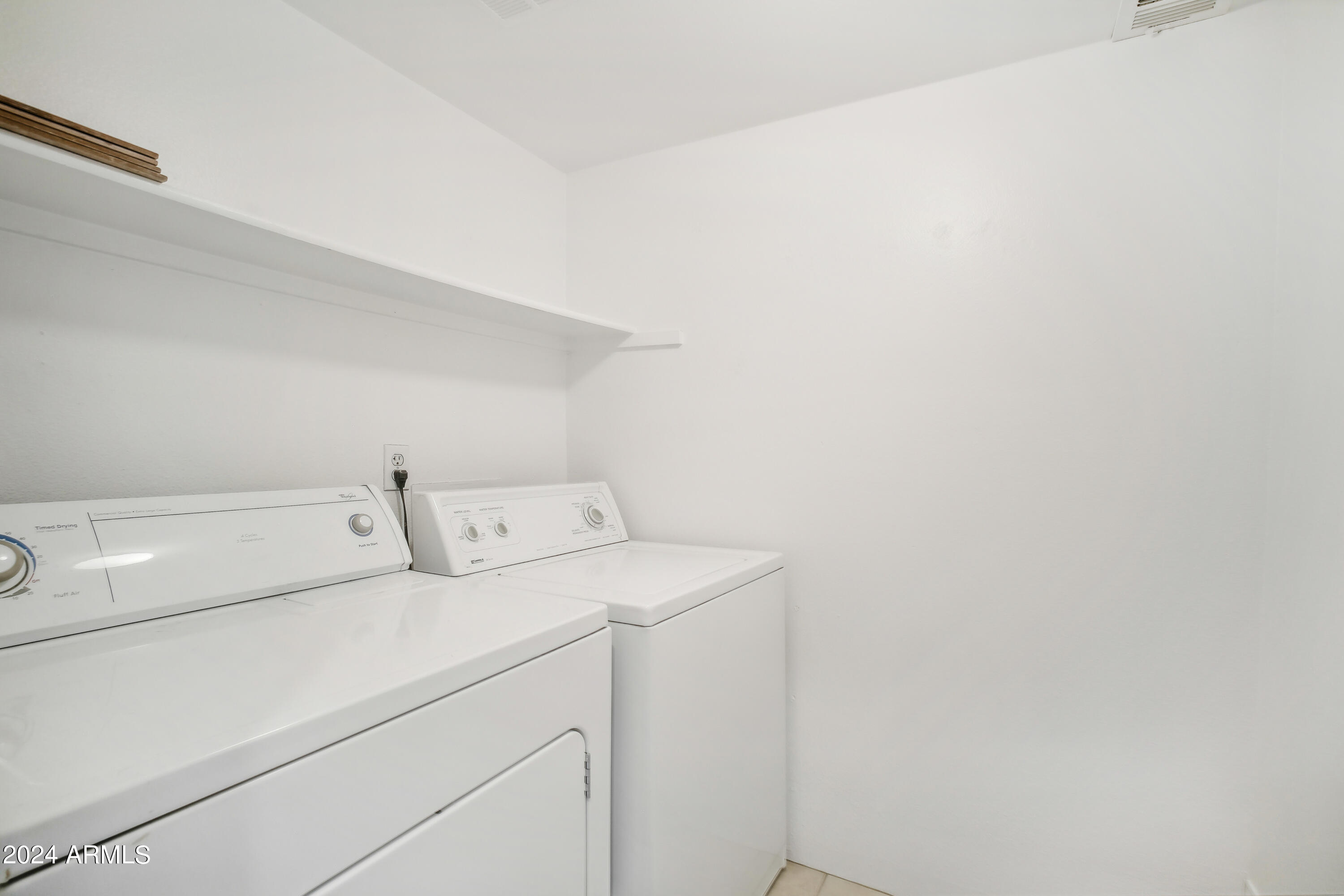1425 E DESERT COVE Avenue 5