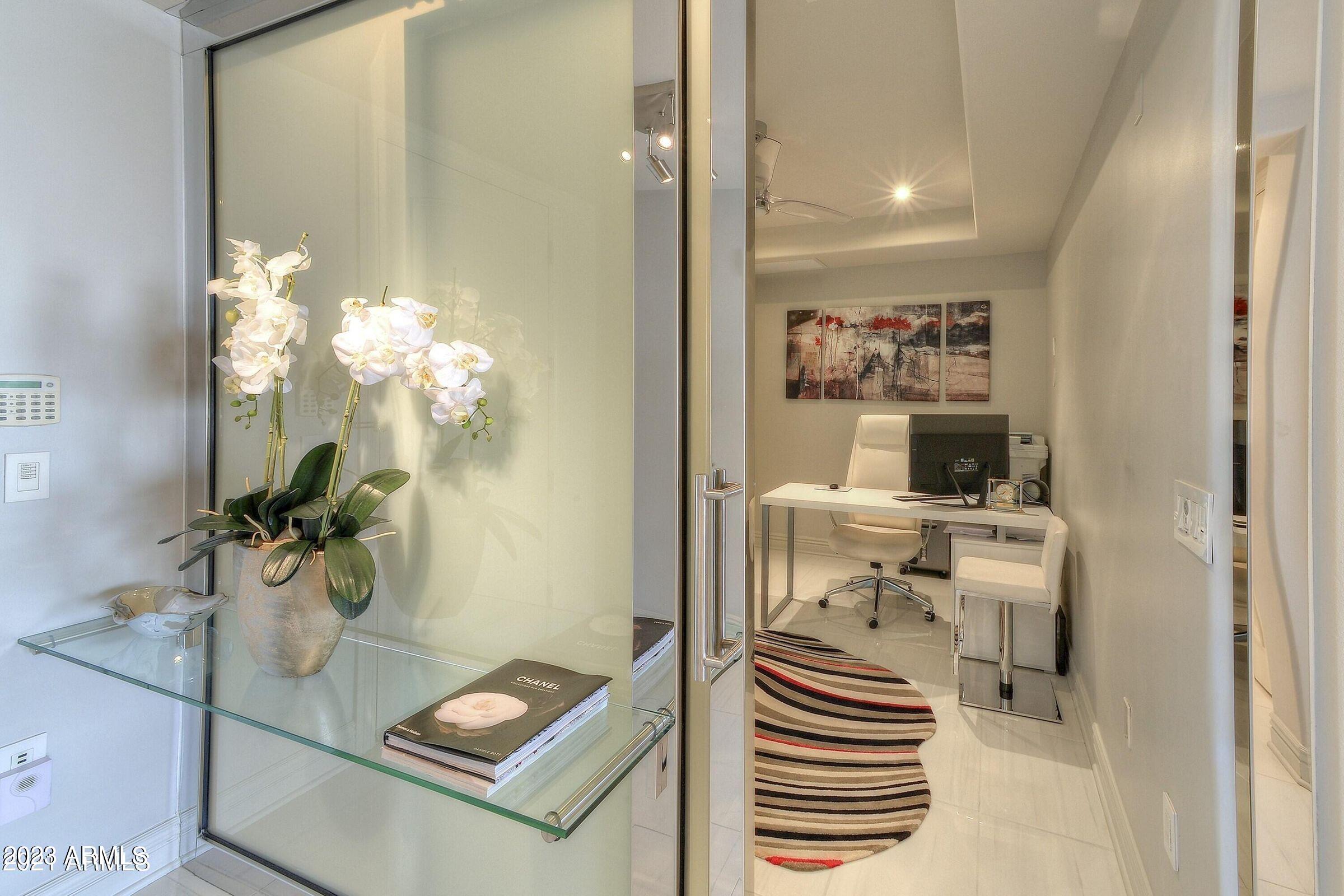 7181 E CAMELBACK Road, 1002