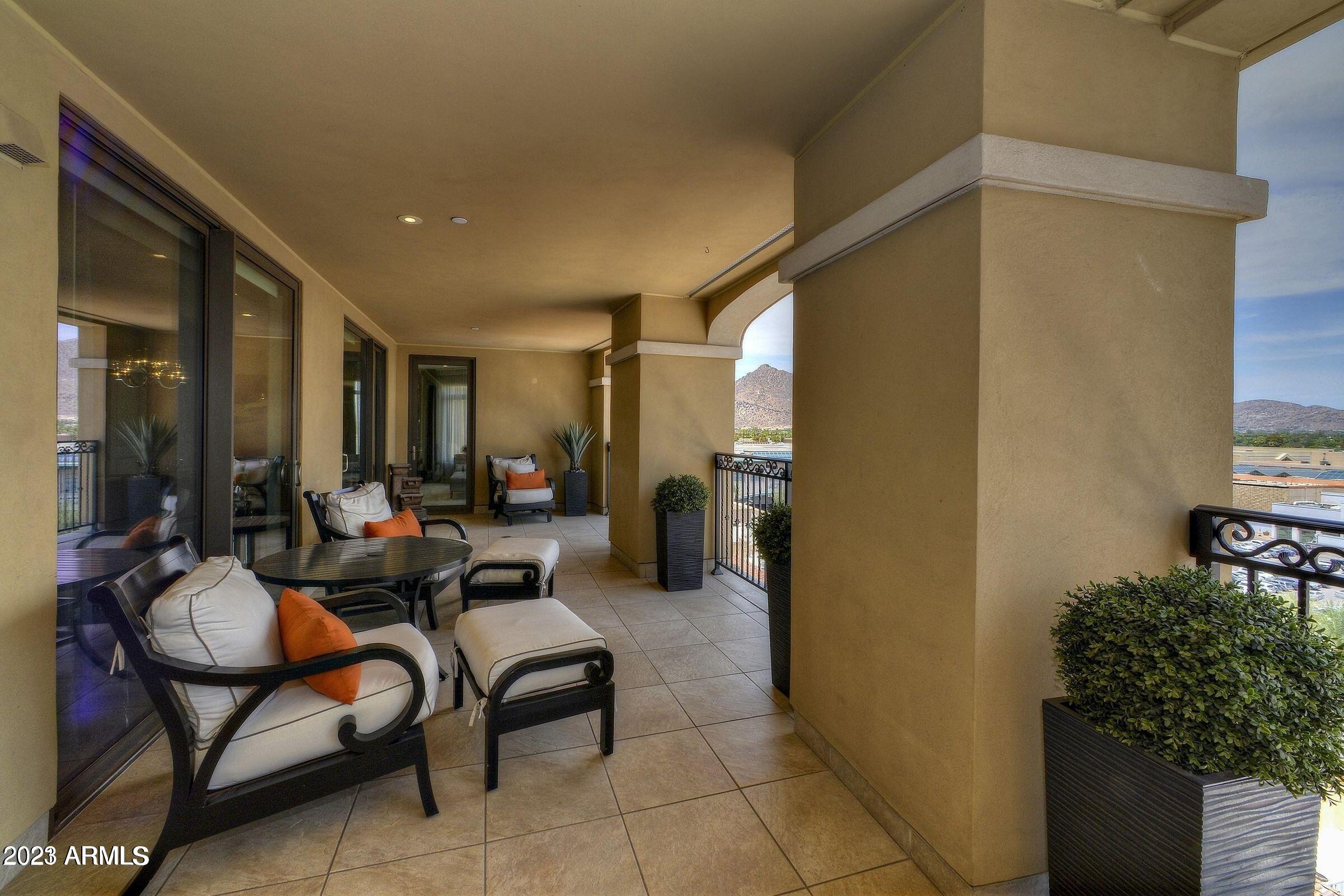 7181 E CAMELBACK Road, 1002