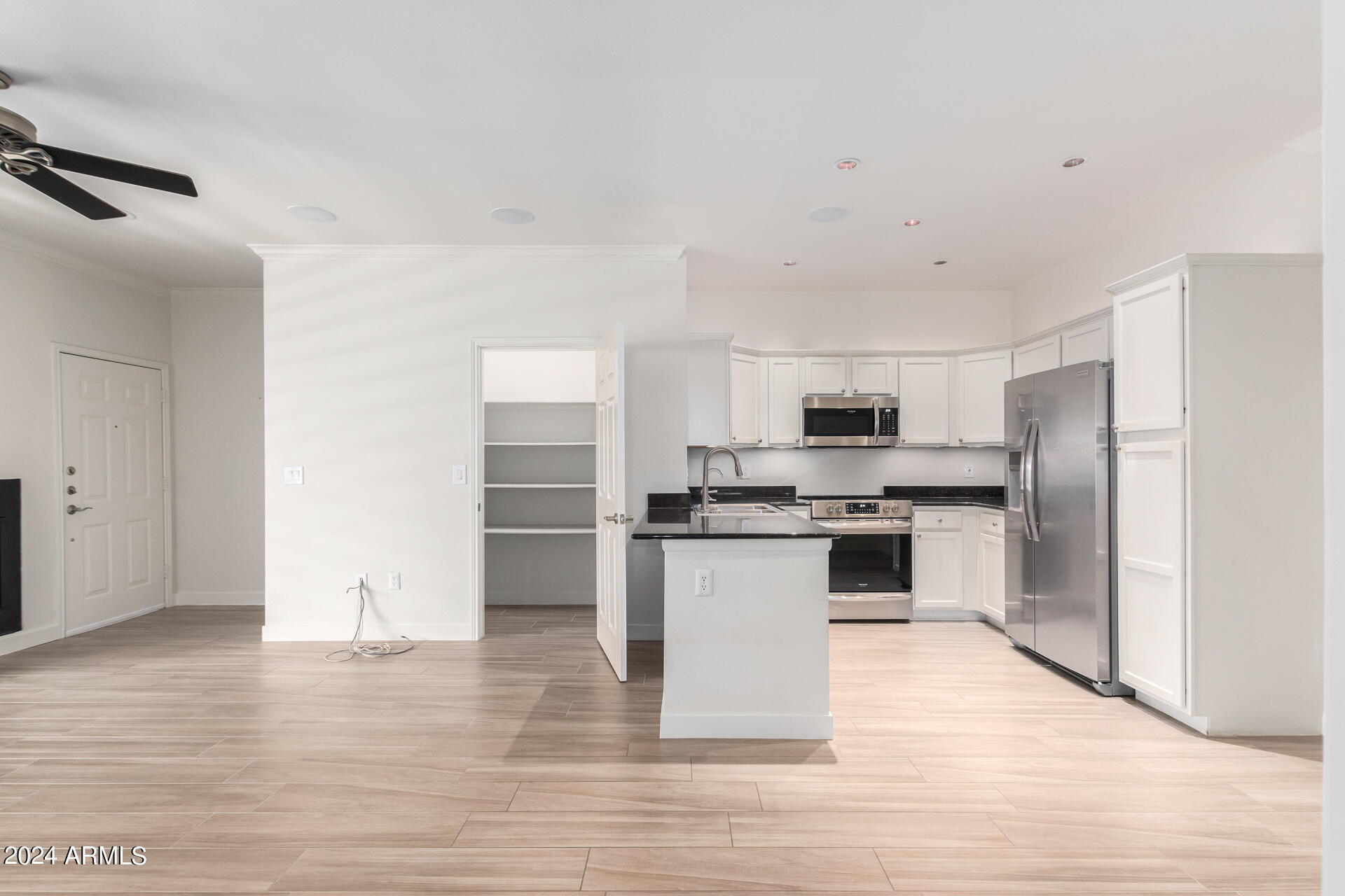 7009 E ACOMA Drive, 1035