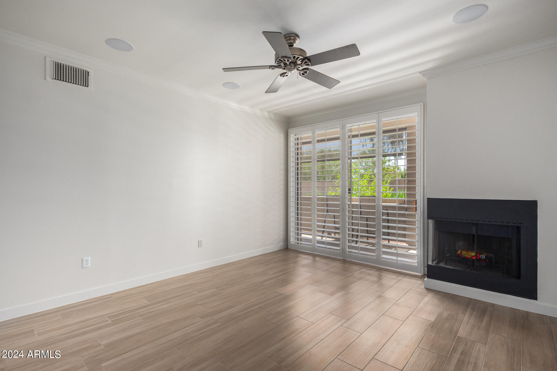 7009 E ACOMA Drive, 1035