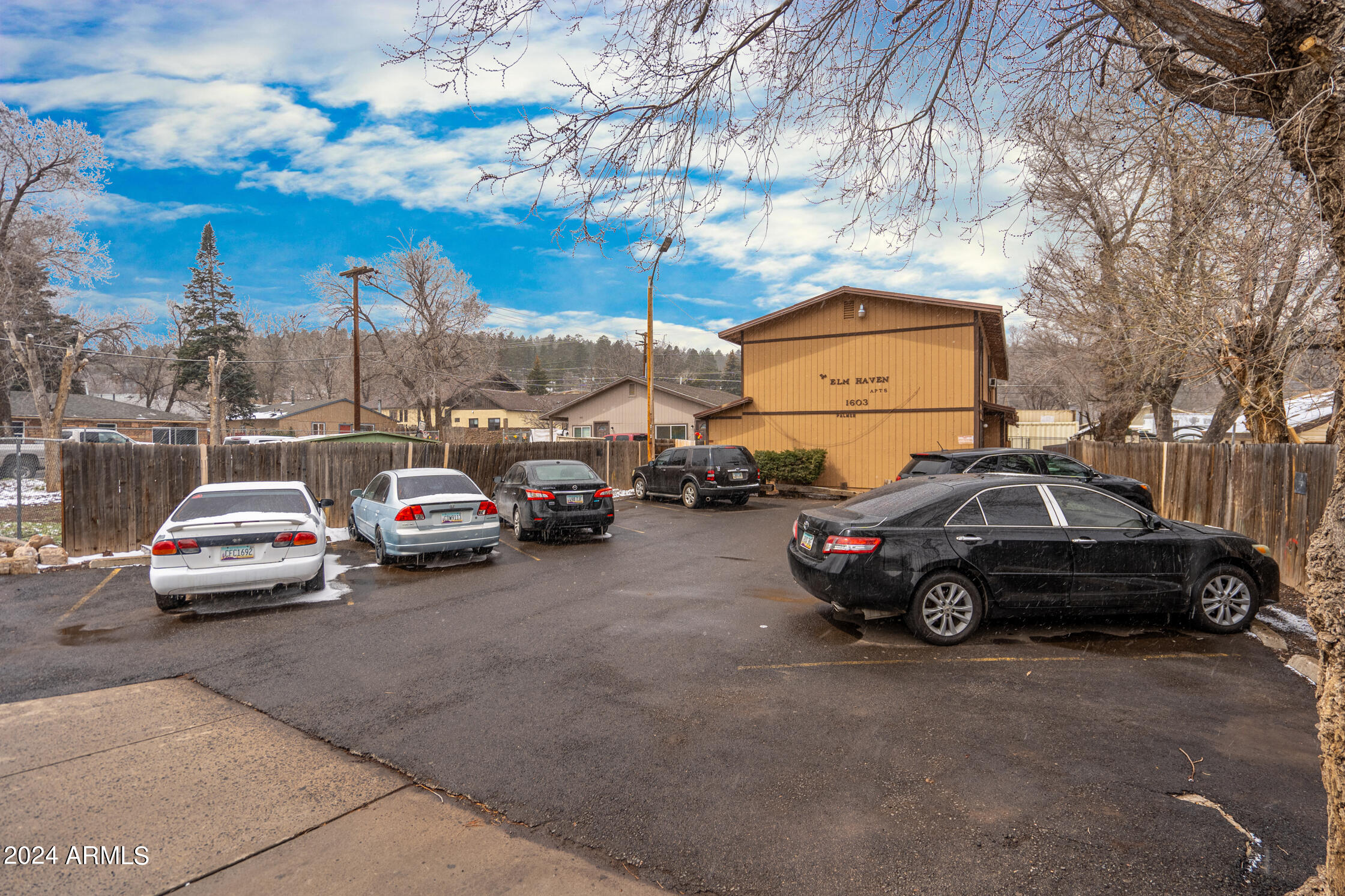 1603 N CENTER Street