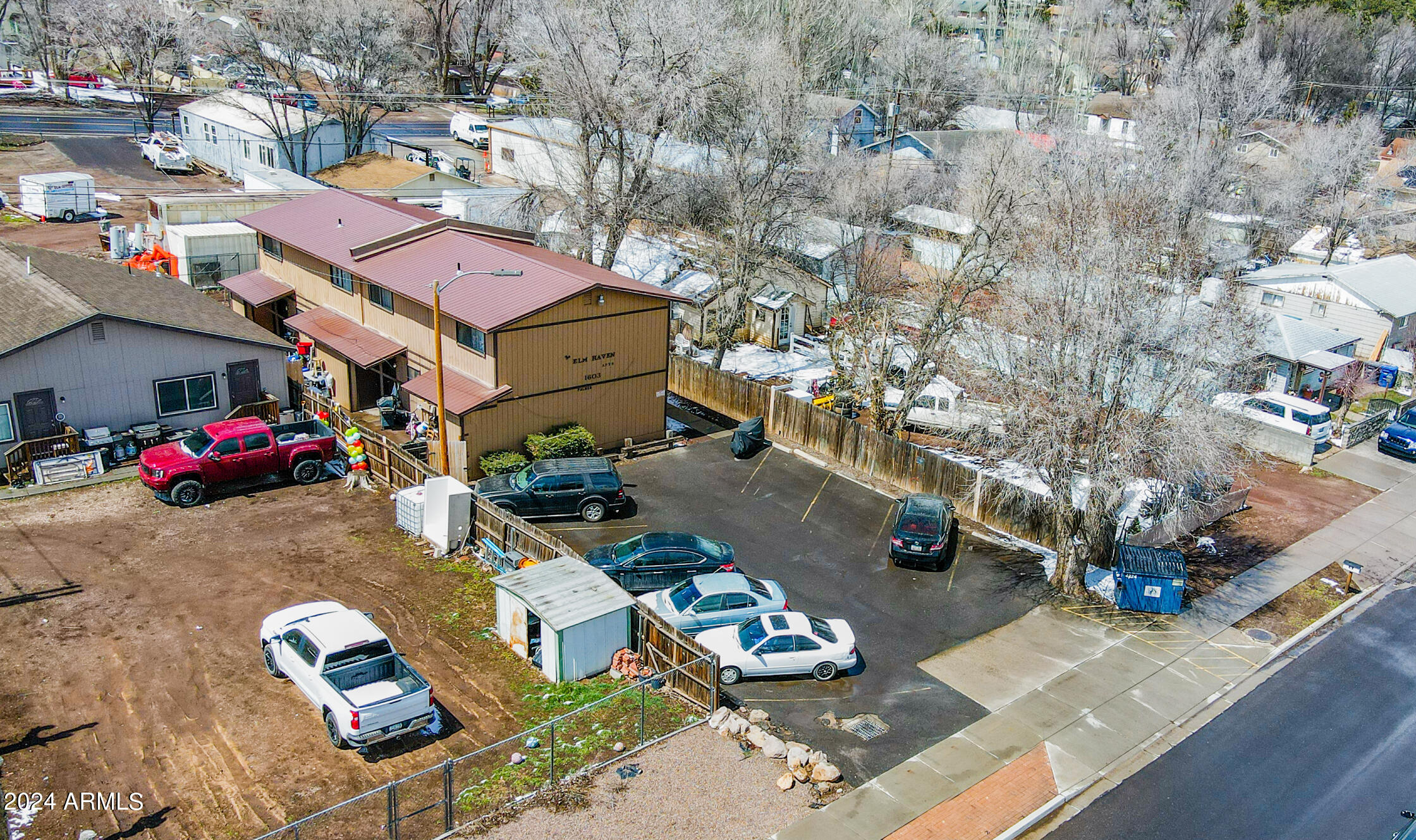 1603 N CENTER Street