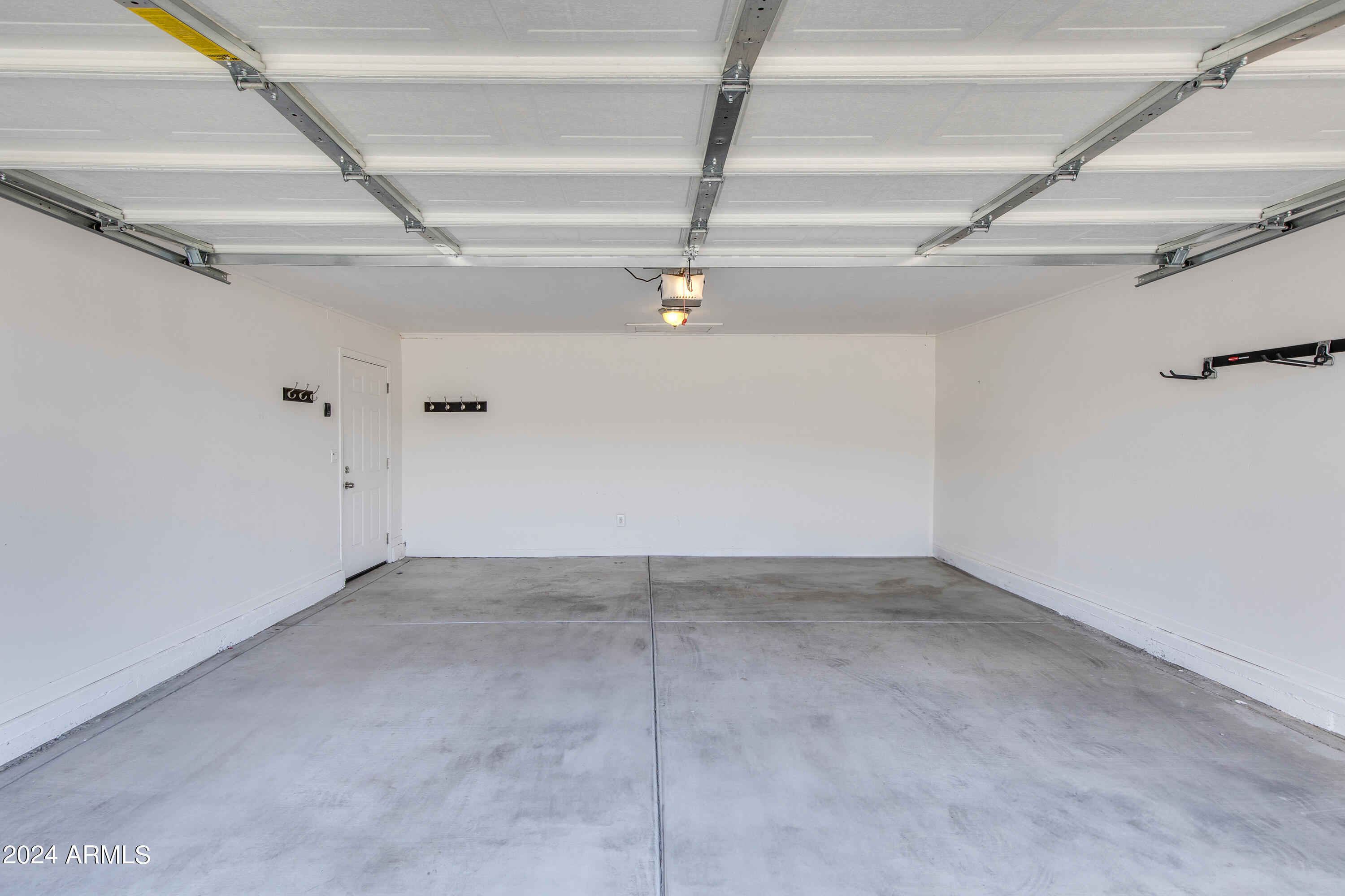 8725 E RANCHO VISTA Drive