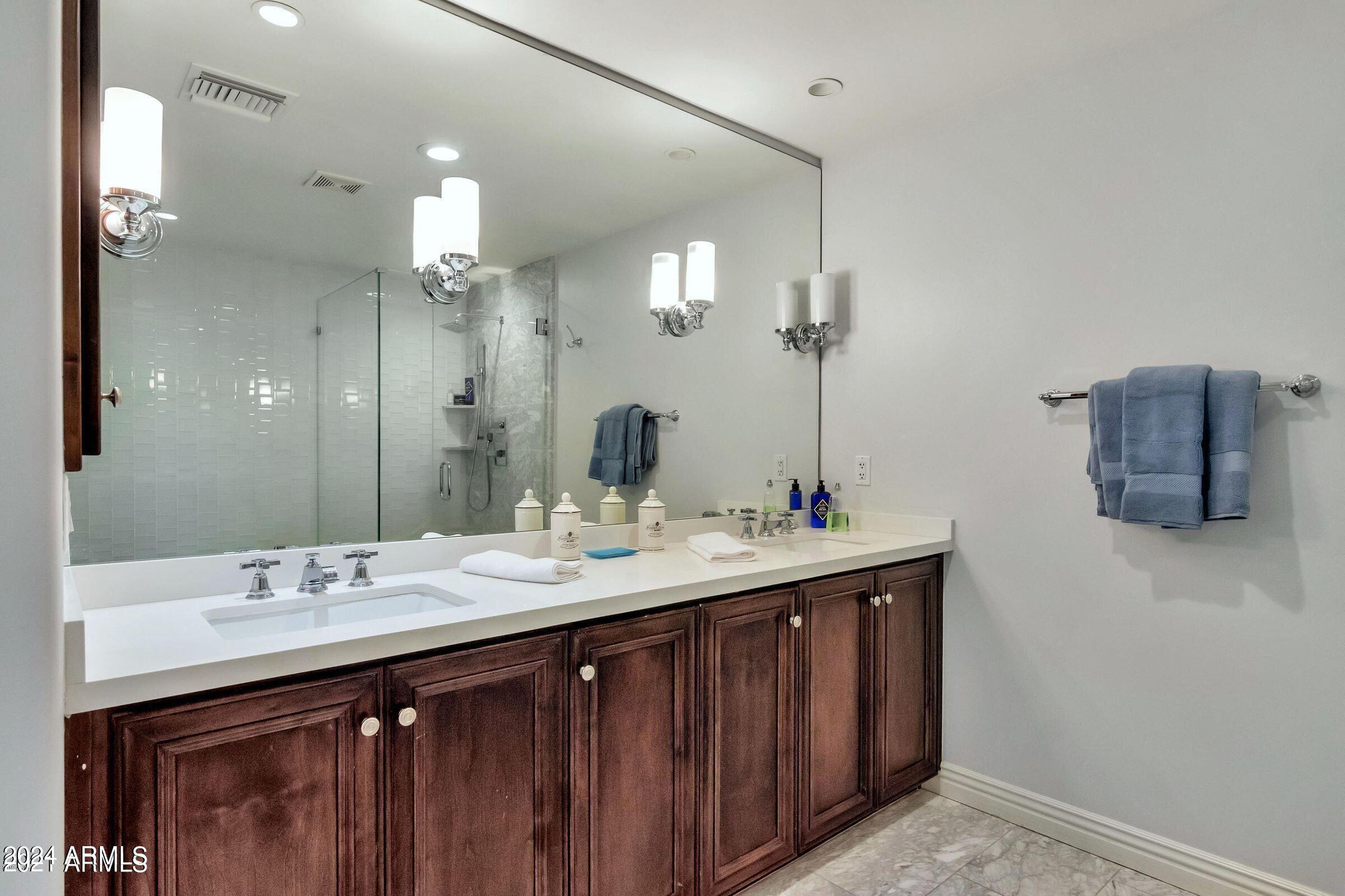 7181 E CAMELBACK Road, 502