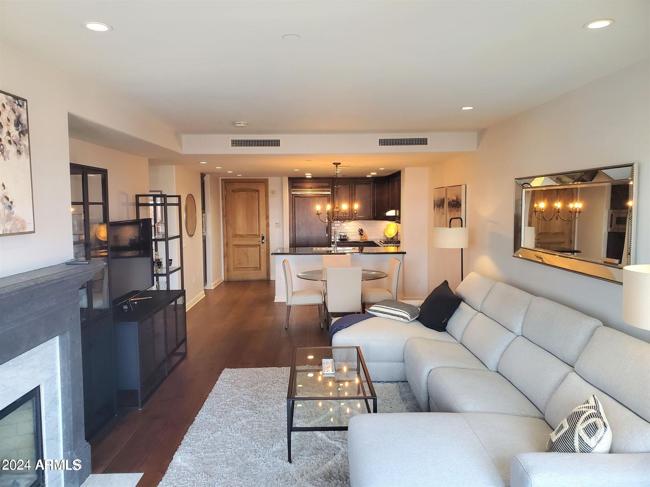 7181 E CAMELBACK Road, 502