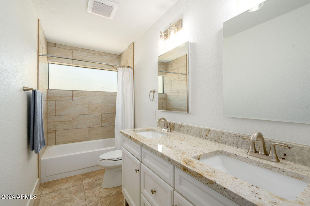 8732 E SAN LUCAS Drive