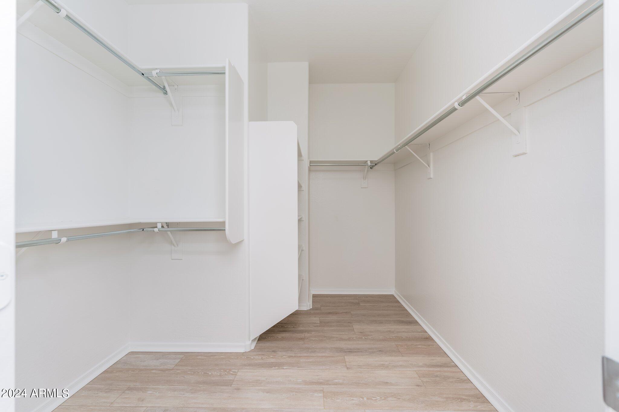 2708 E SCHILIRO Circle