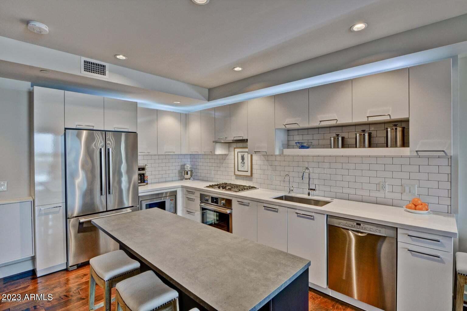 4422 N 75TH Street, 6013