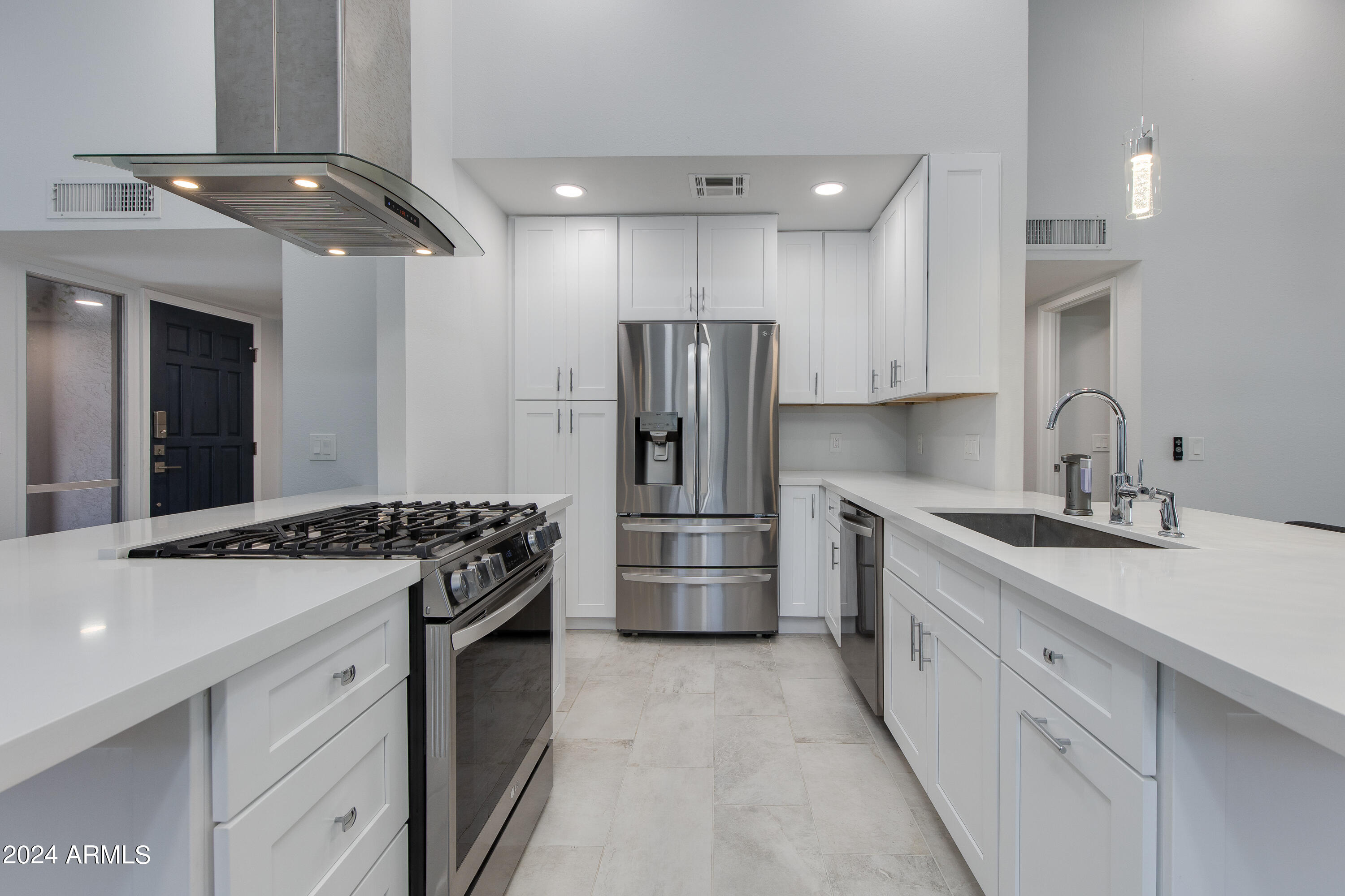 7118 N VIA DE ALEGRIA