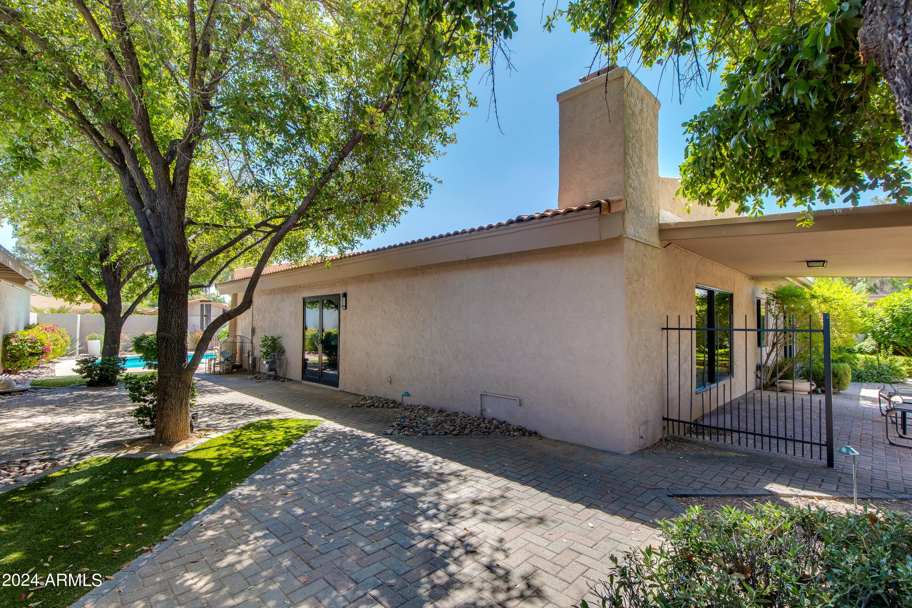 7118 N VIA DE ALEGRIA