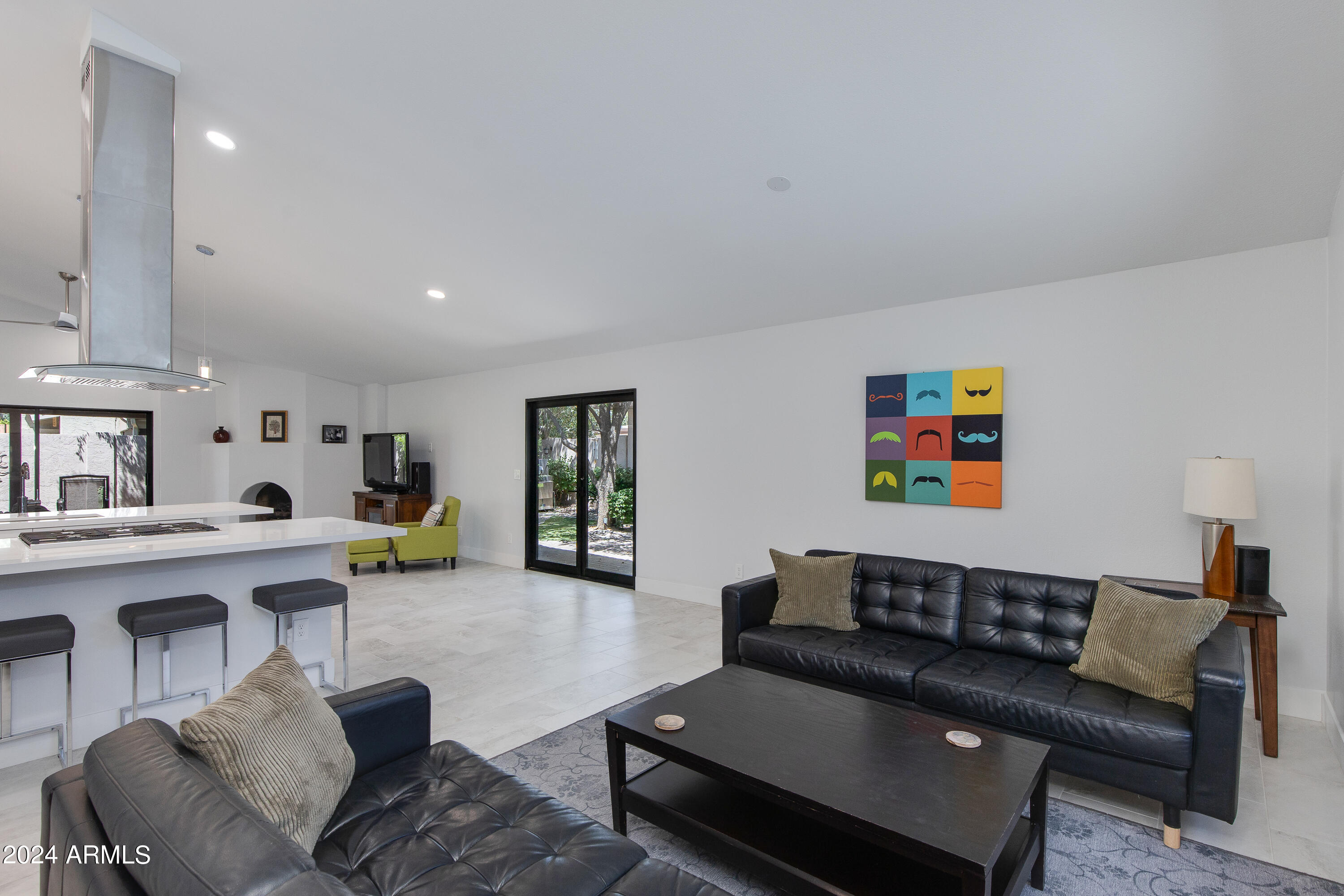 7118 N VIA DE ALEGRIA