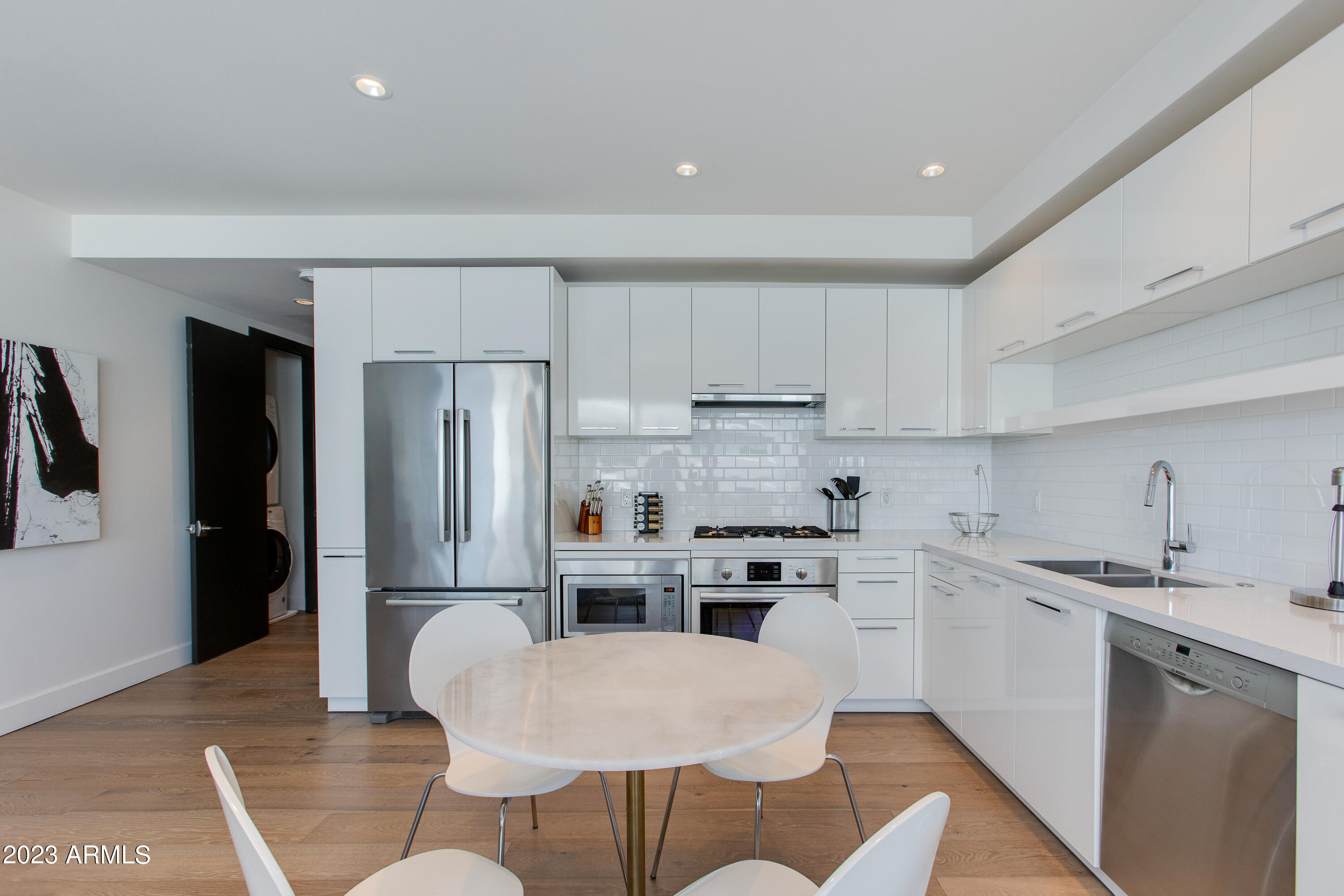 4422 N 75TH Street, 4003