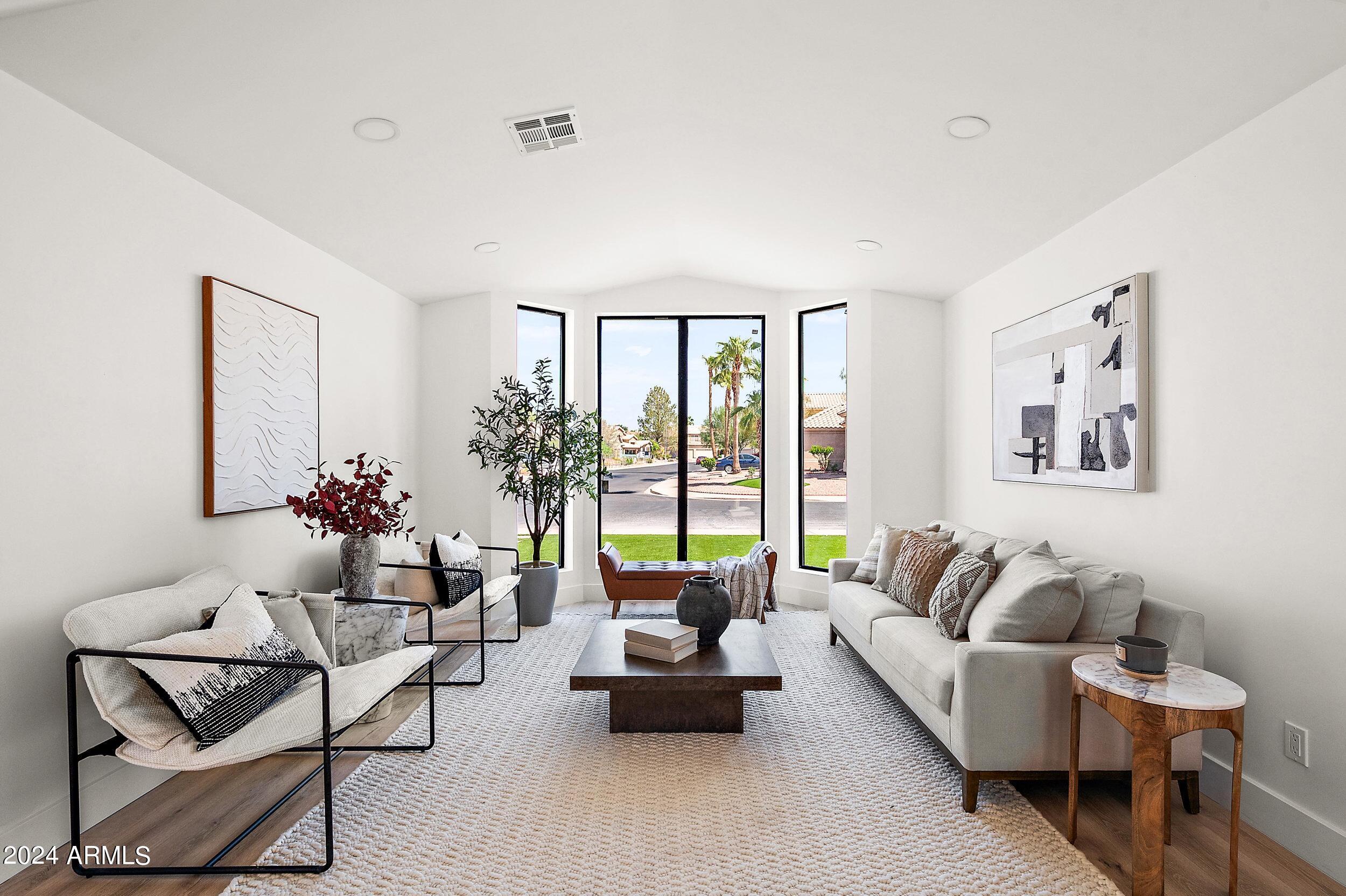 3817 E HIDDENVIEW Drive