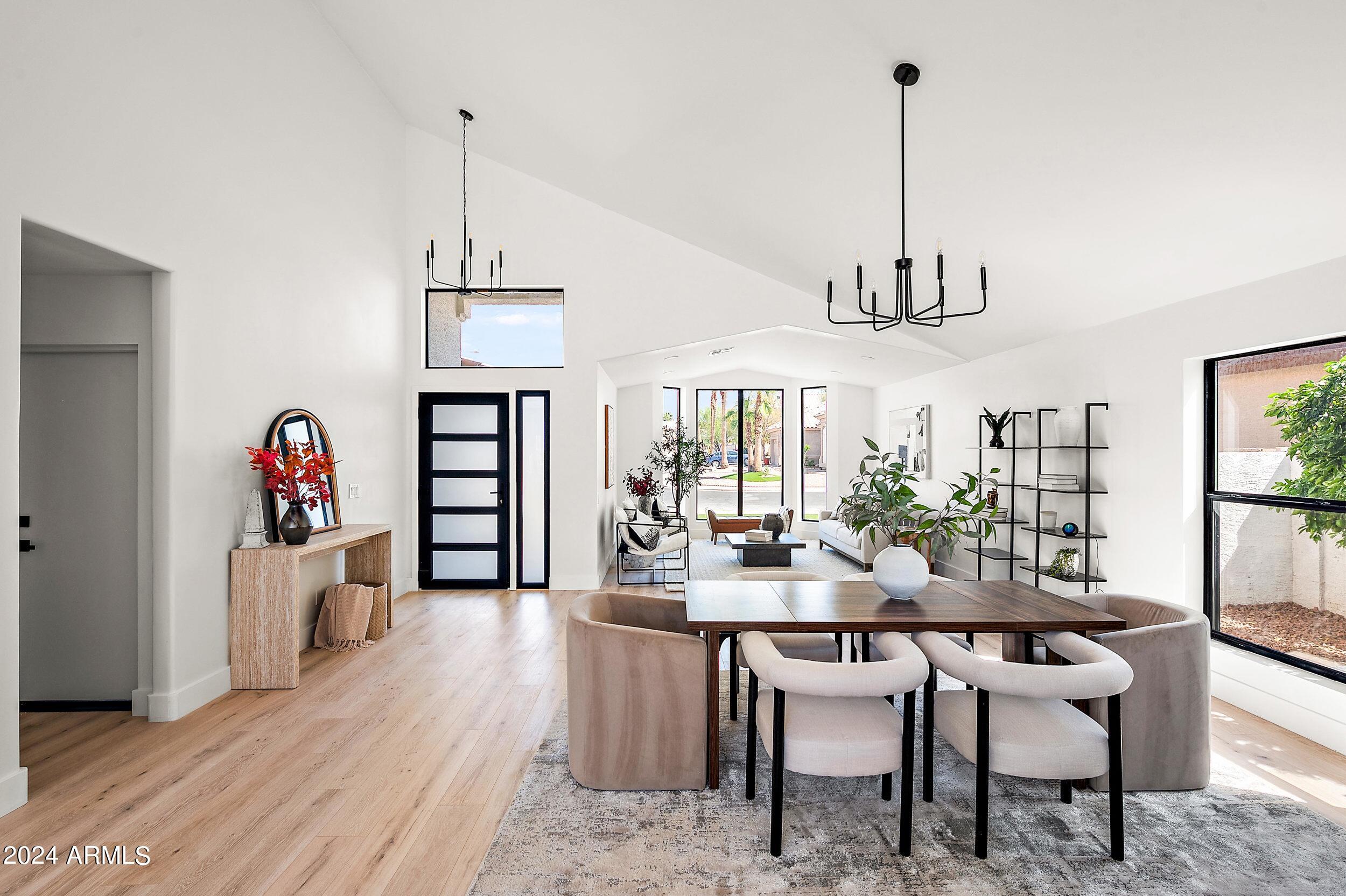 3817 E HIDDENVIEW Drive