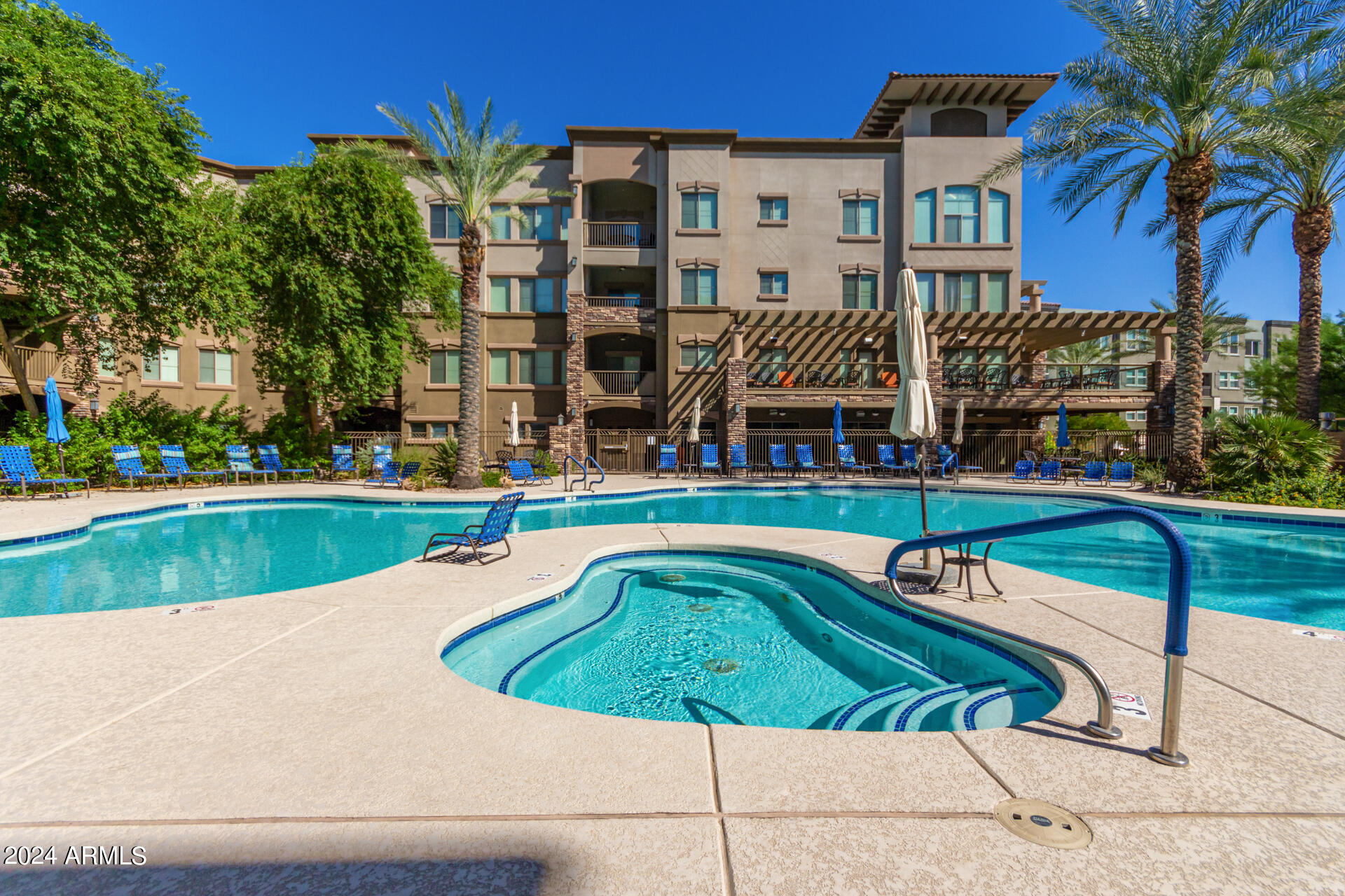 5450 E DEER VALLEY Drive 2171