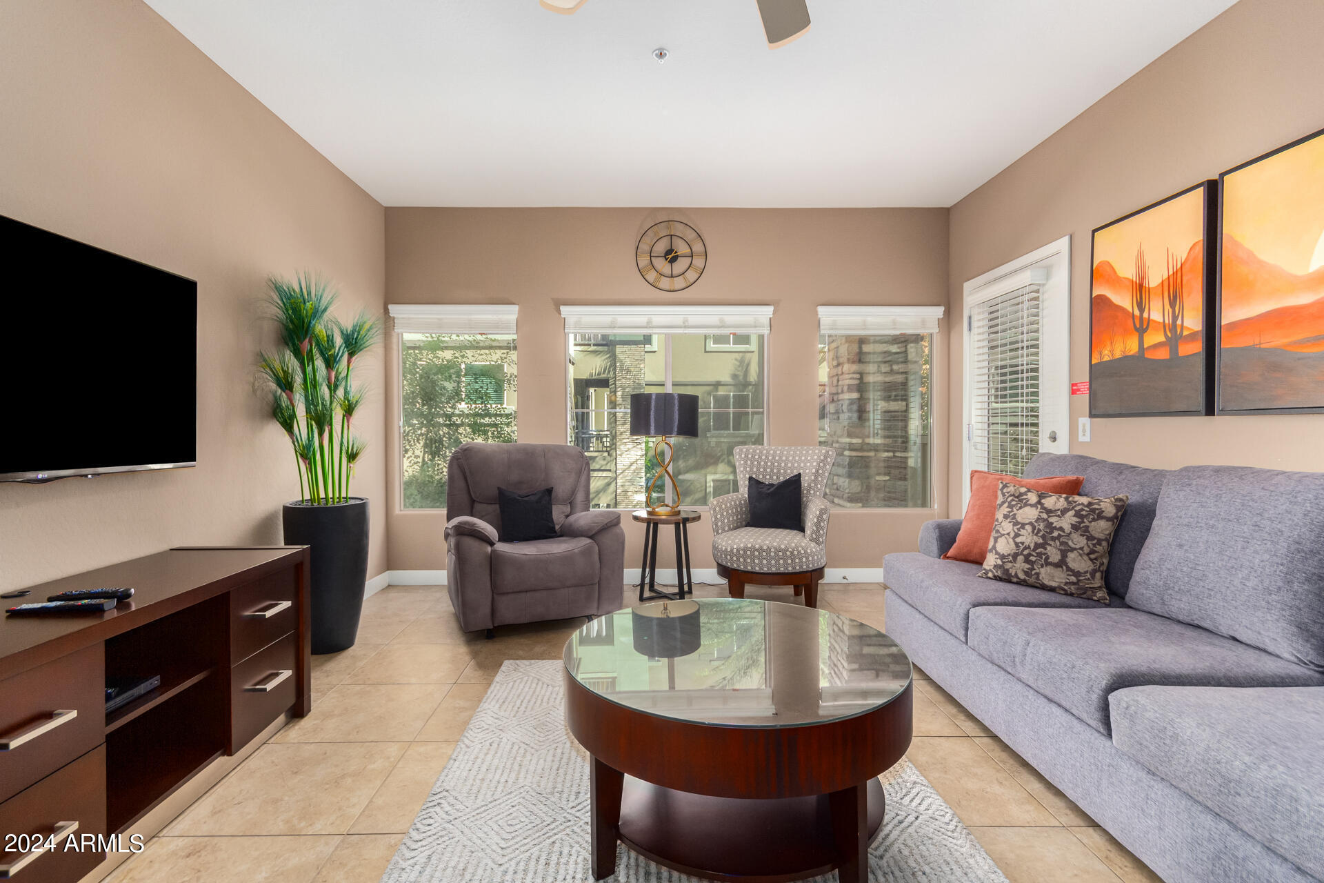 5450 E DEER VALLEY Drive 2171