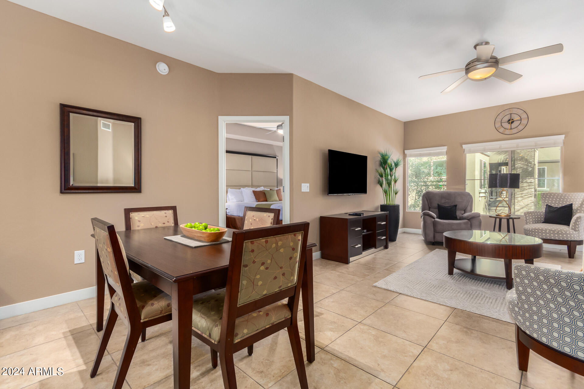 5450 E DEER VALLEY Drive 2171