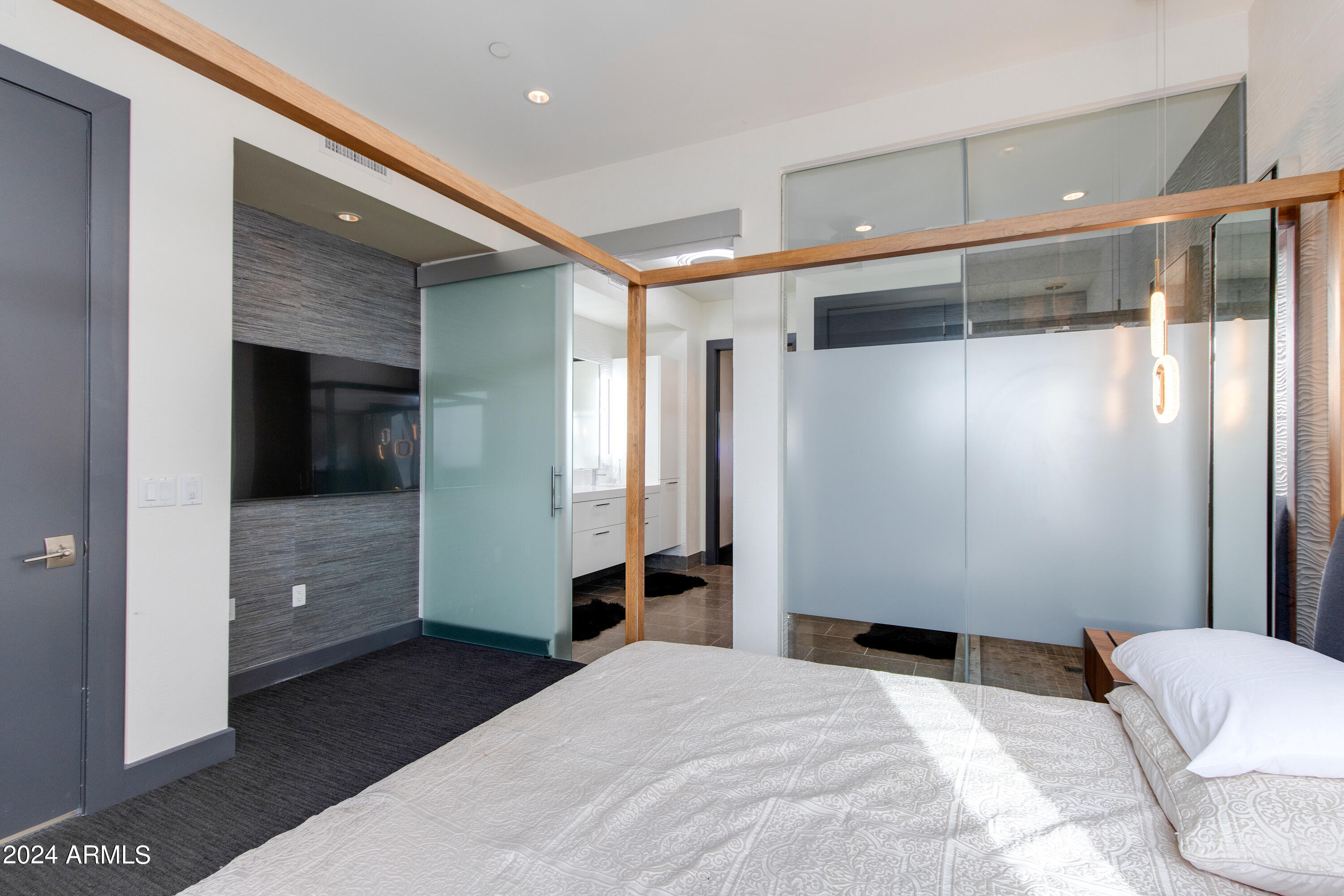 4422 N 75TH Street, 8004