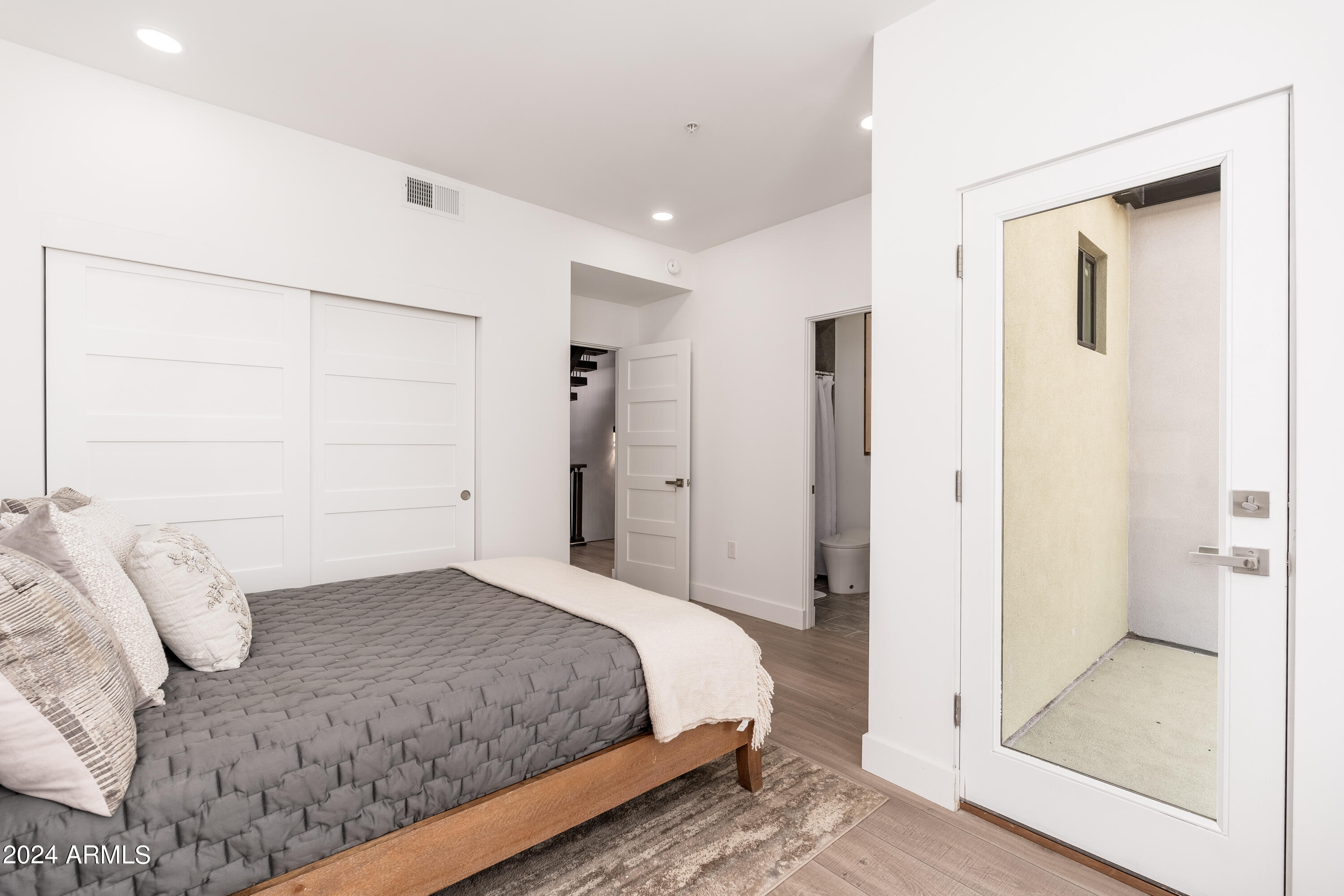 7788 E MAIN Street, 1003