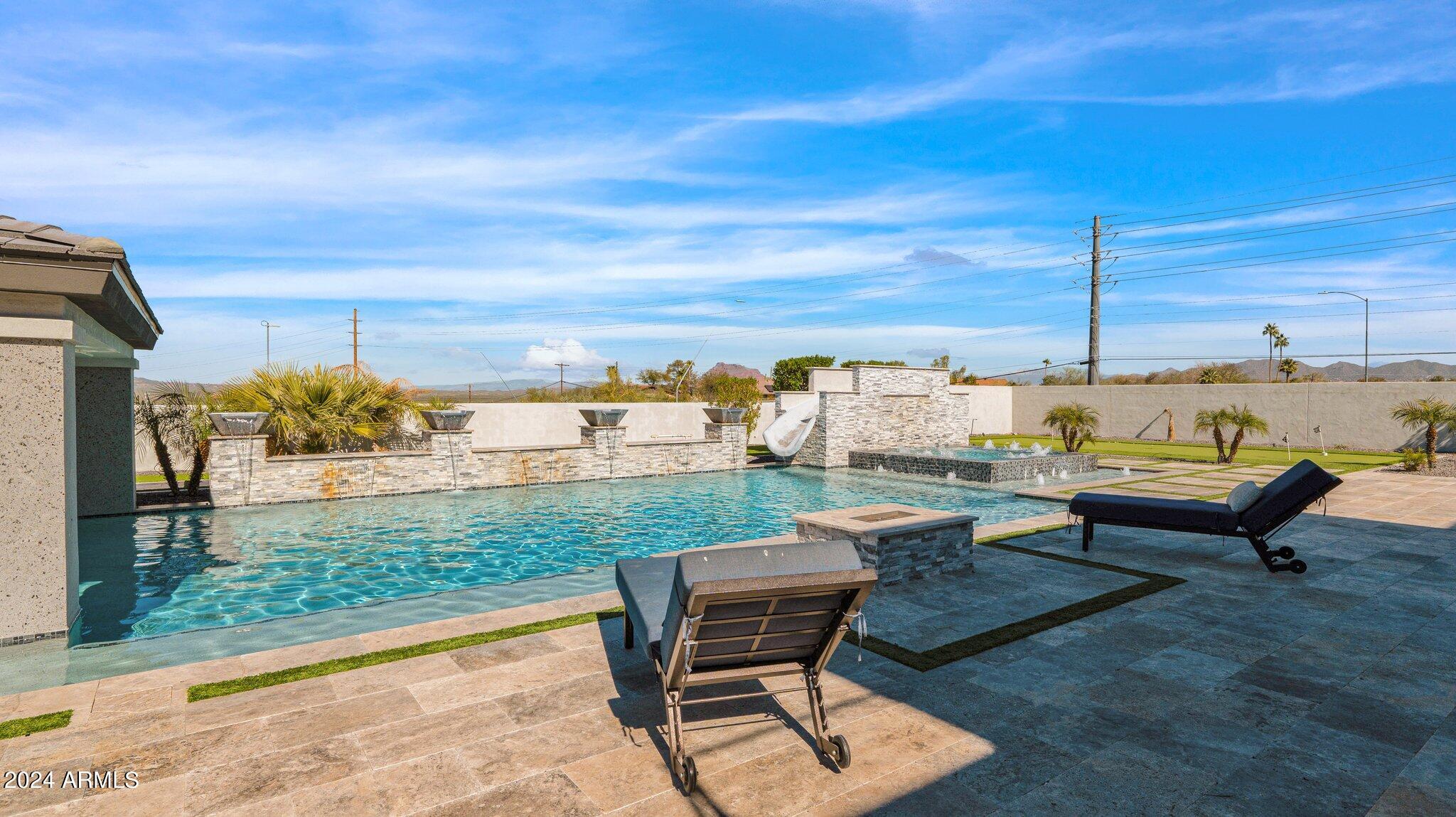 3562 E PRESIDIO Circle