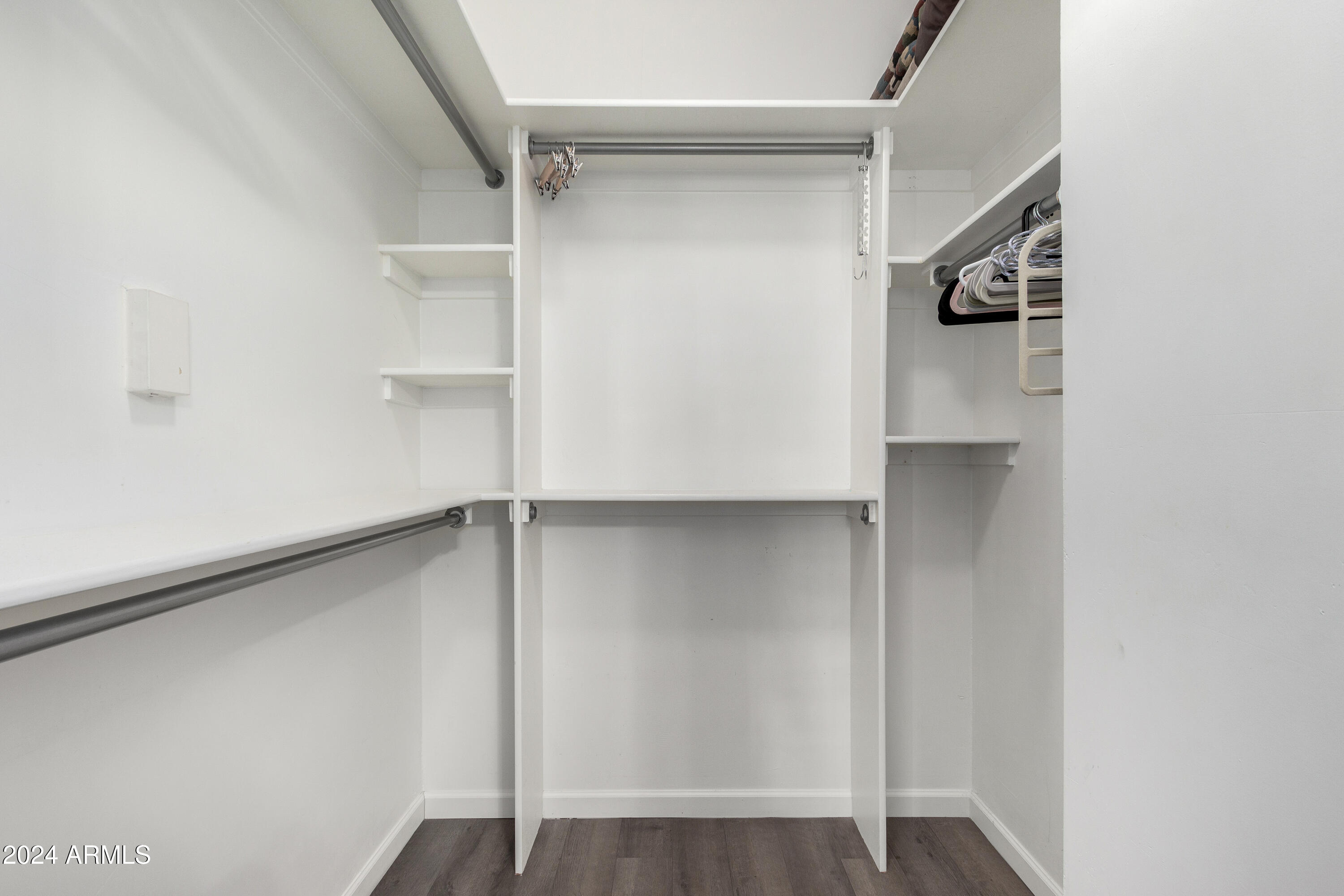 7009 E ACOMA Drive, 1143